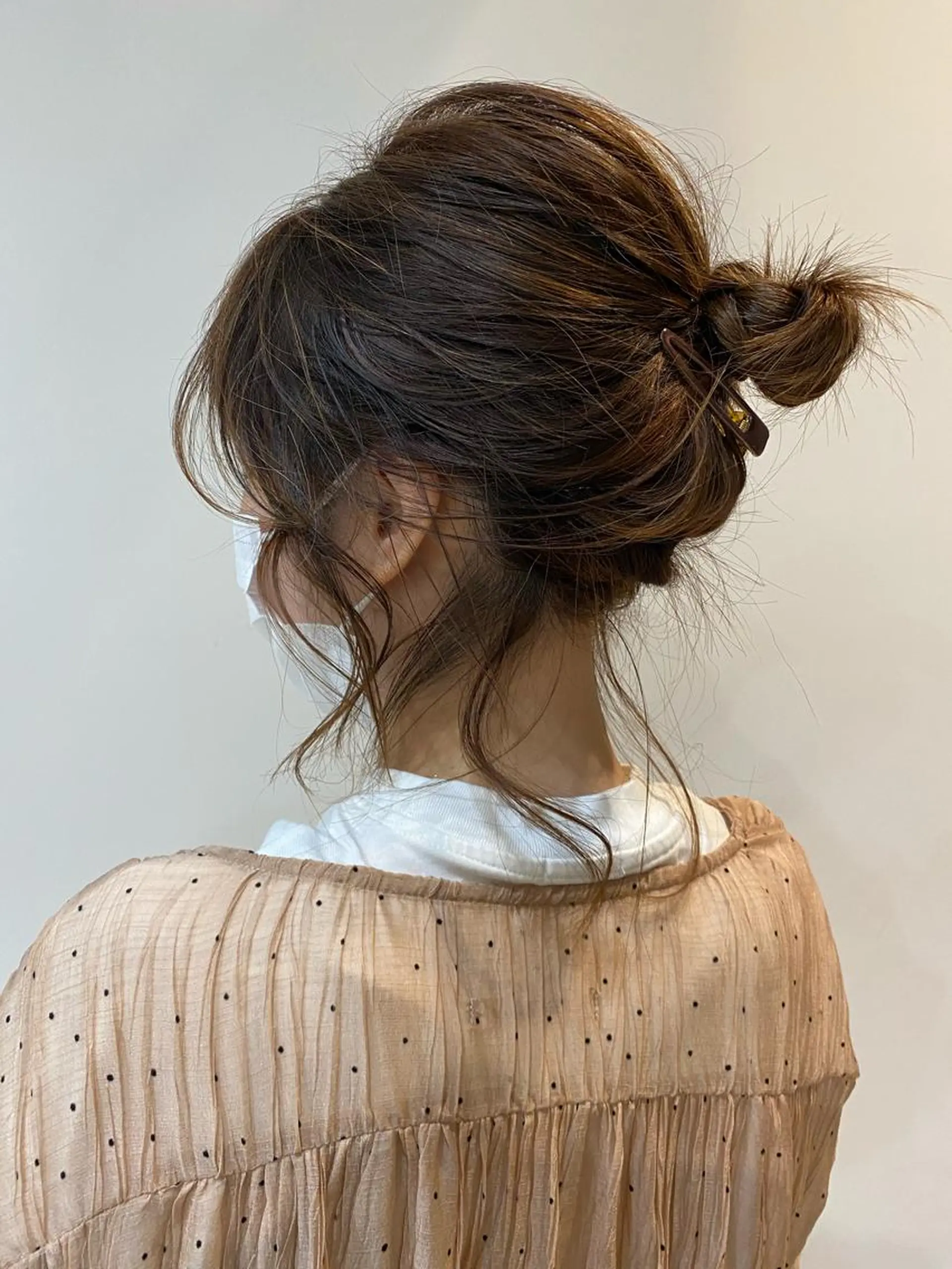 ミディアム カラー お団子ヘア ヘアセット 入江 志穂のヘアスタイル