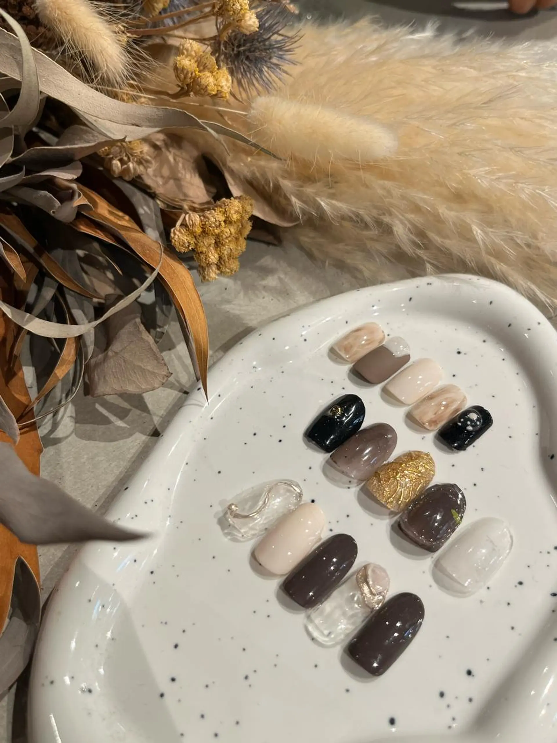 ネイル favori 名古屋 林のマツエク・マツパデザイン