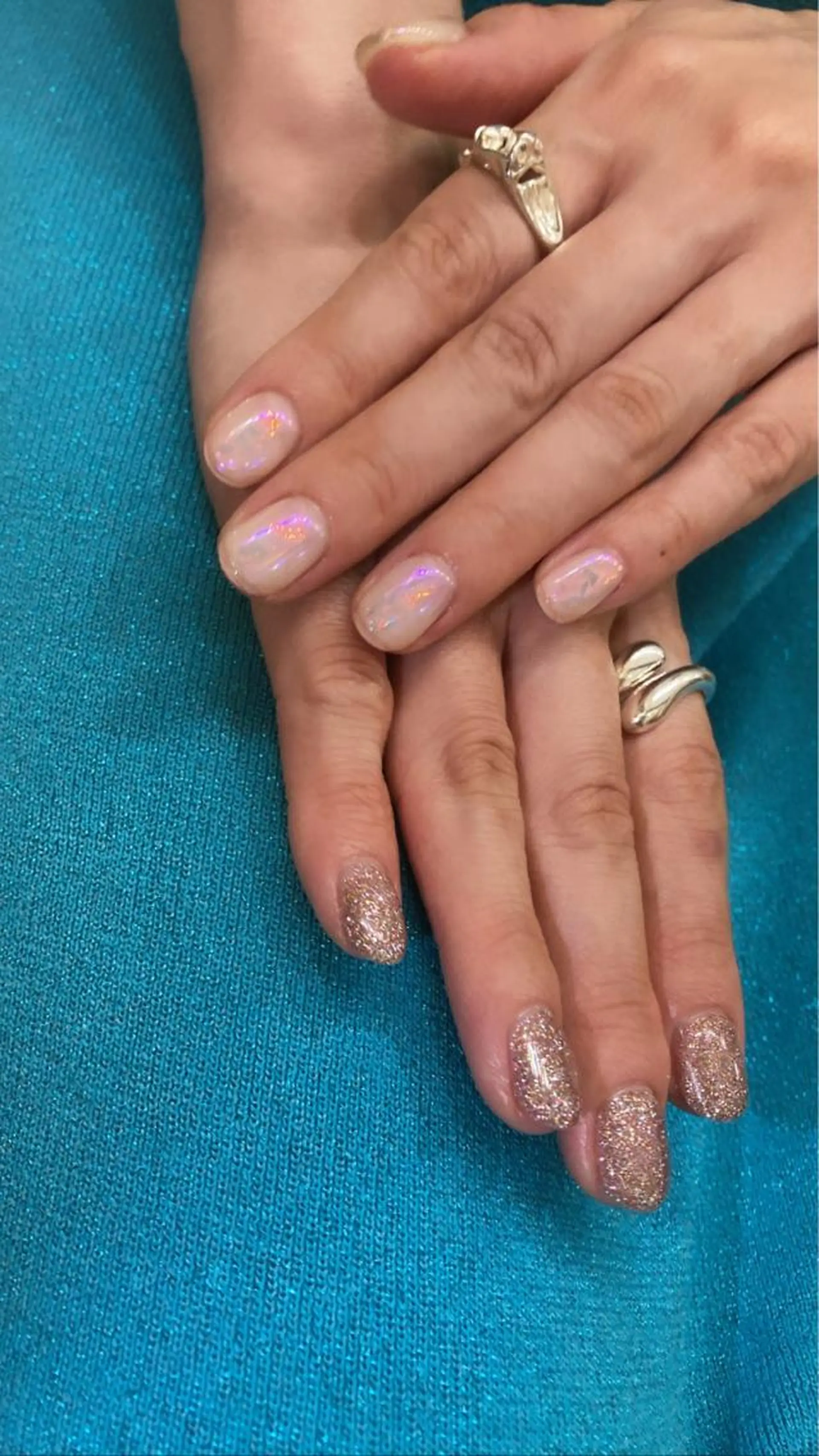 ネイル nailsalon　hue所属・小山 羽奈のネイルデザイン