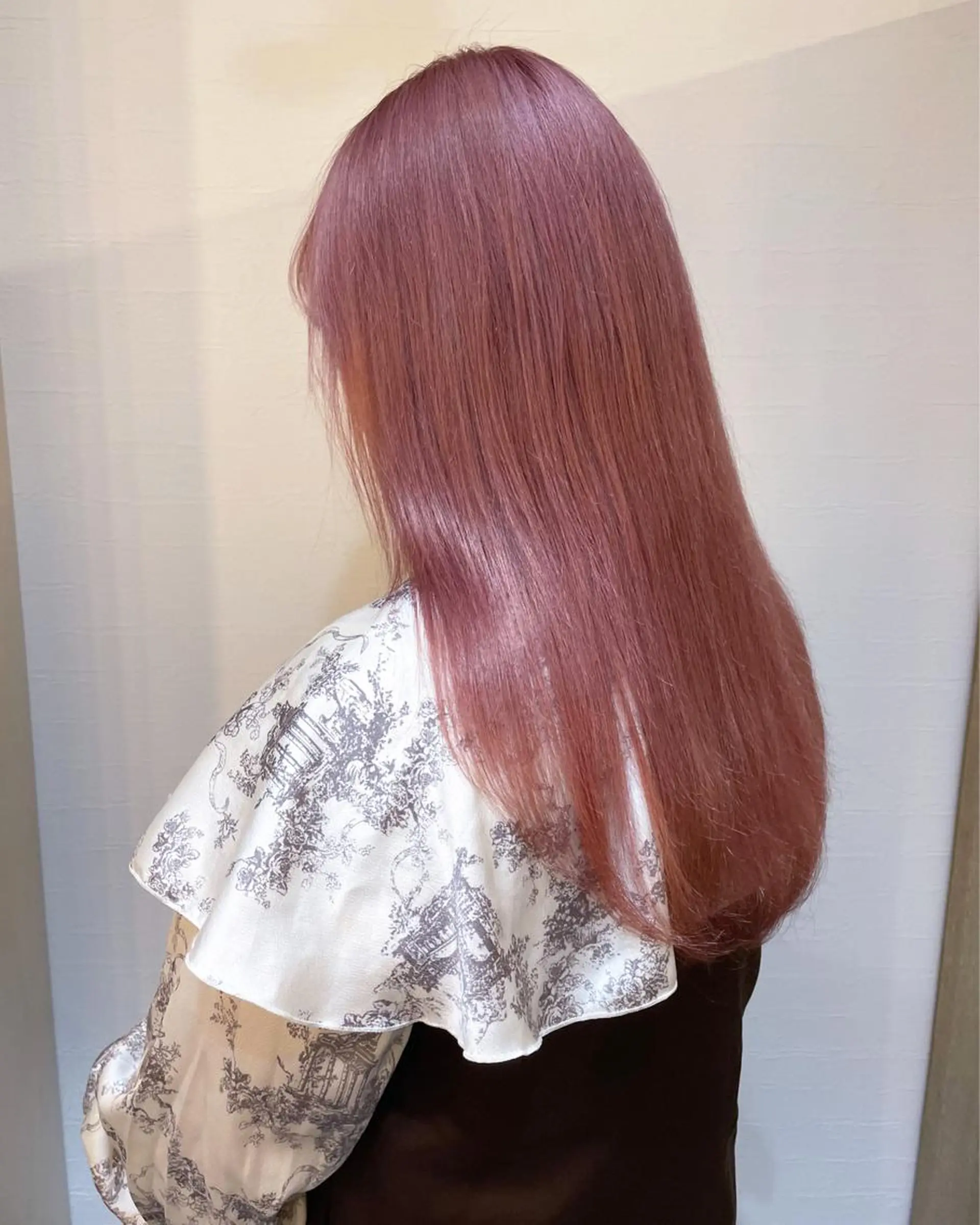 ロング エクステ アールバイニーナ所属・R by NINA アールバイニーナのヘアスタイル