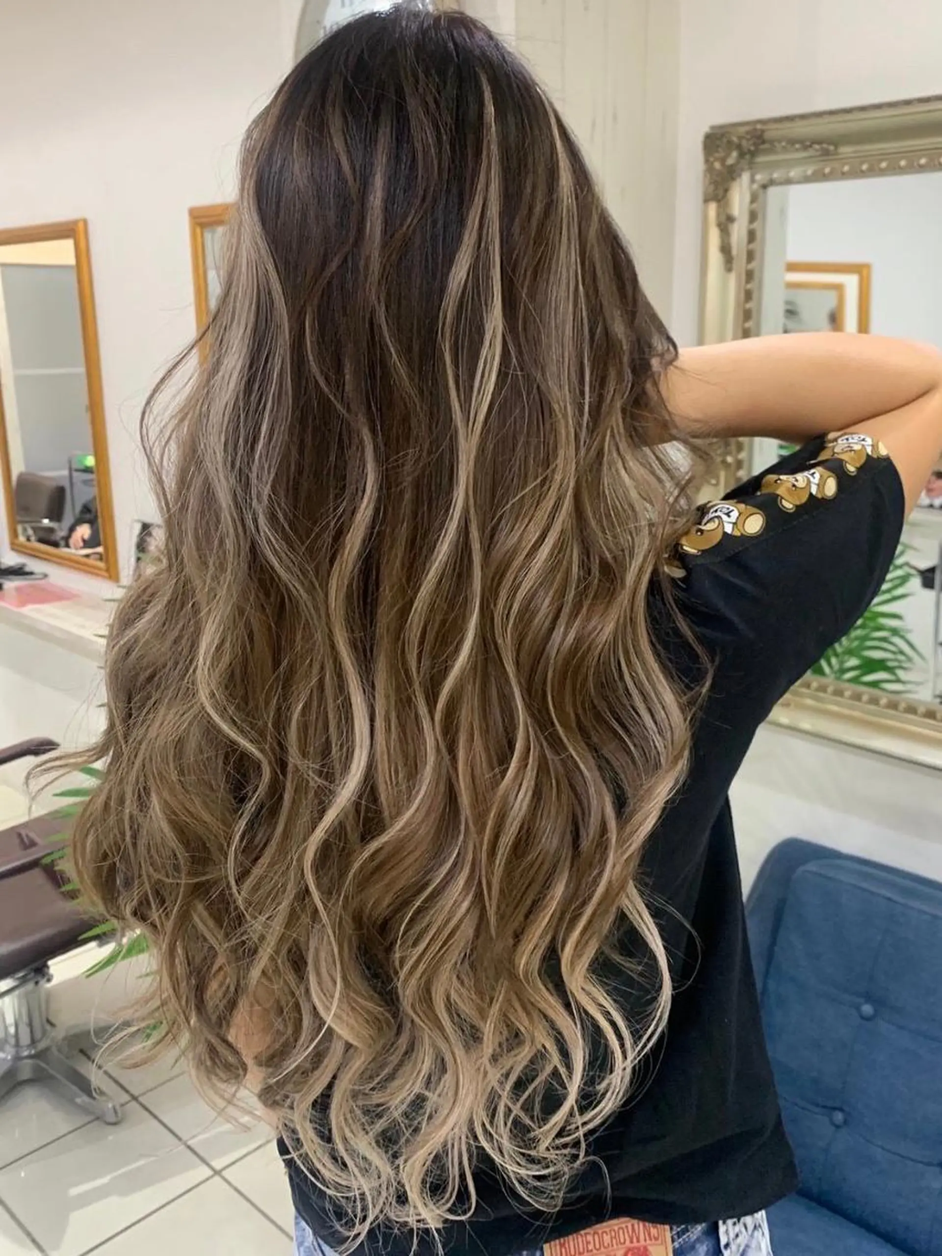 ロング カラー ヘアアレンジ Device ディバイスのヘアスタイル