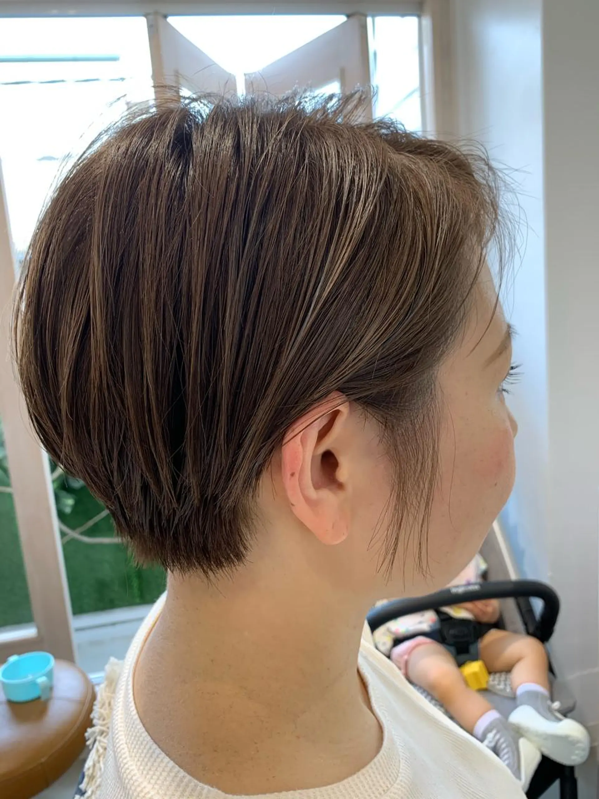 ショート カラー 林 里美のヘアスタイル