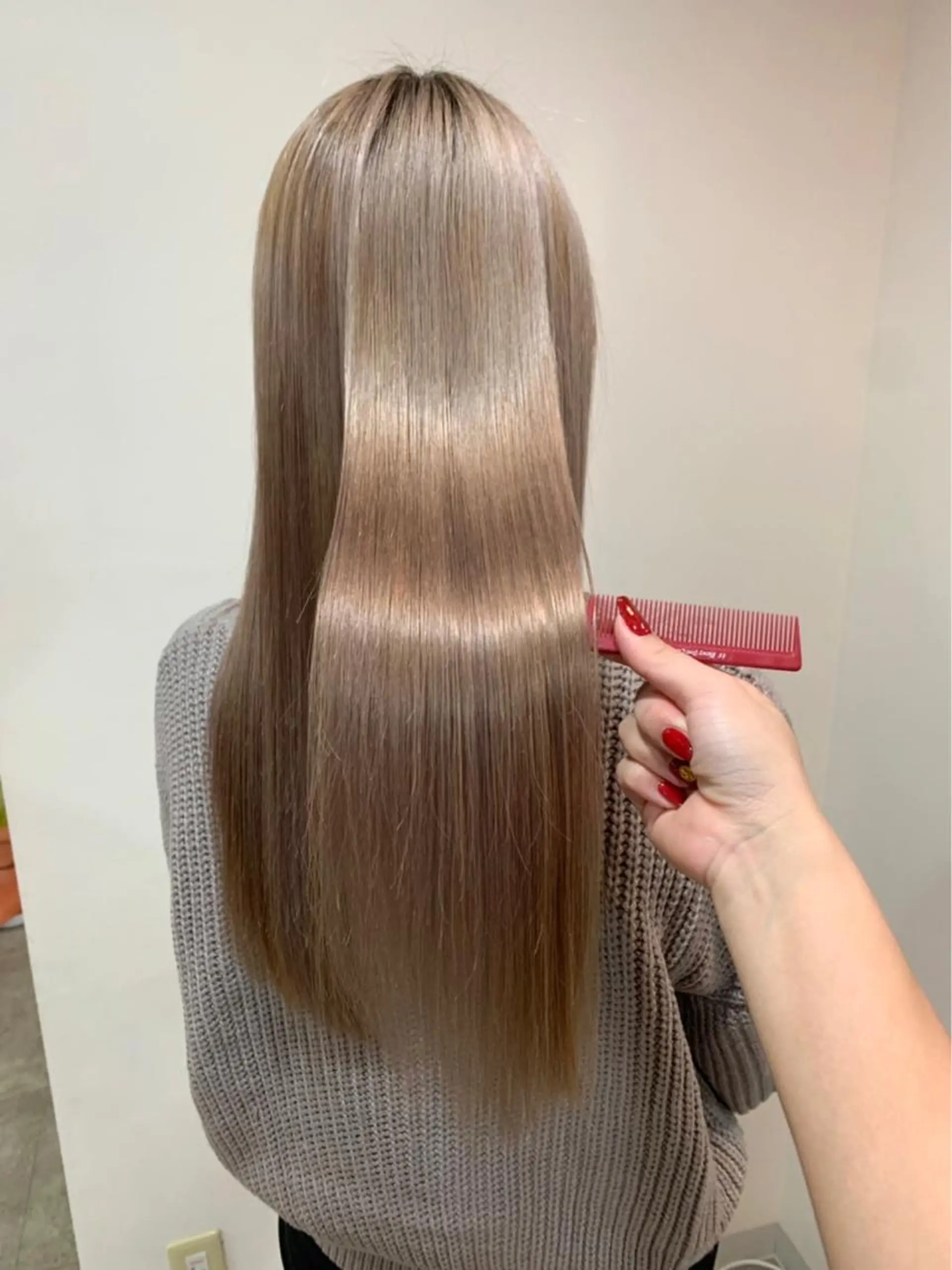 ロング カラー 縮毛矯正 トリートメント W_SALON ［触れたくなる艶髪］のヘアスタイル