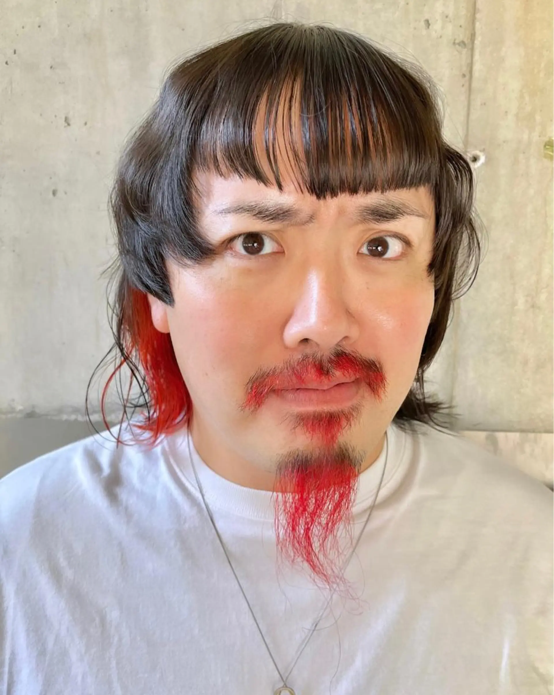 ショート デザインカット ヘアカラー direction所属・派手髪デザインカラー ヒロカのヘアスタイル