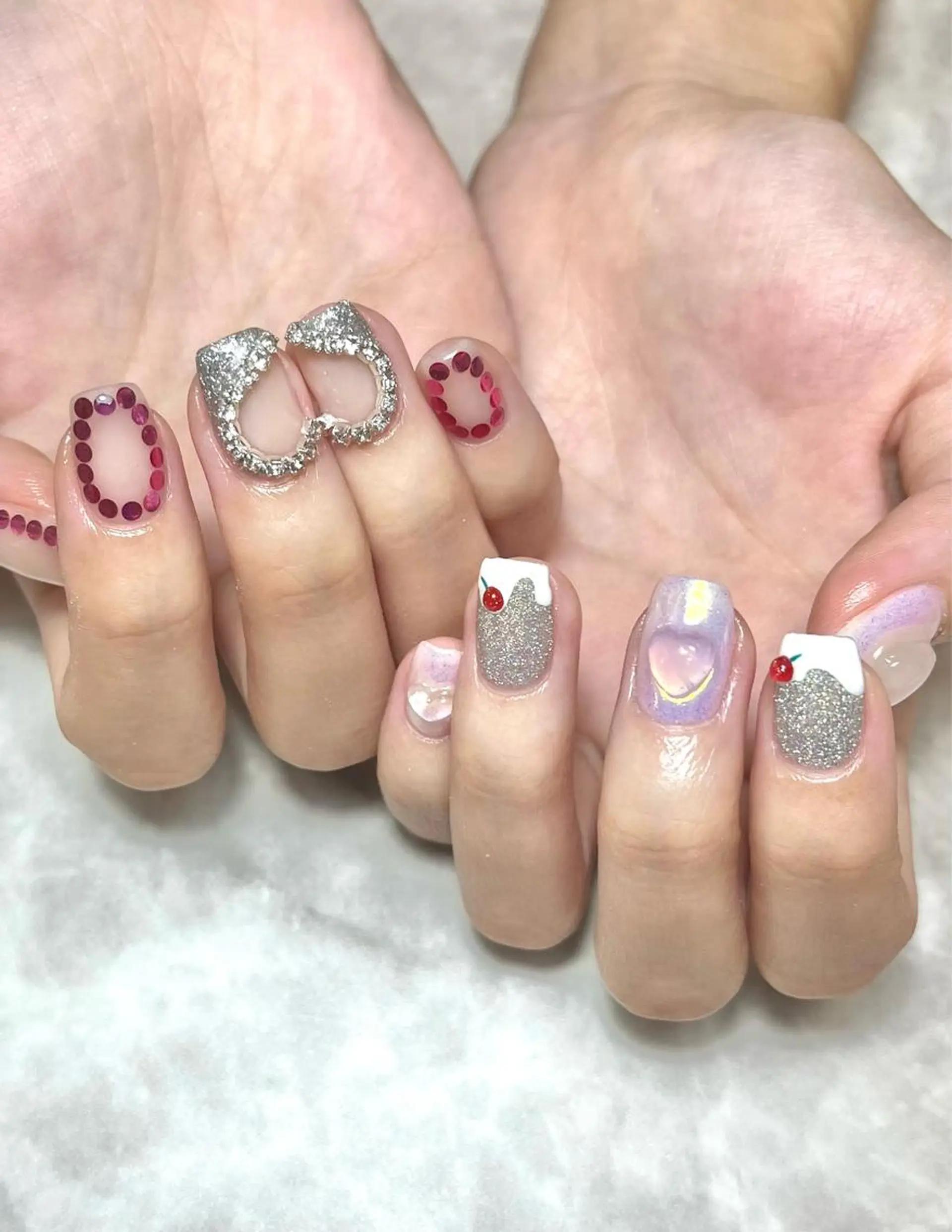 ネイル ジェルネイル ハート マグネットネイル 持ち込み ハンドネイル nails' it...のネイルデザイン