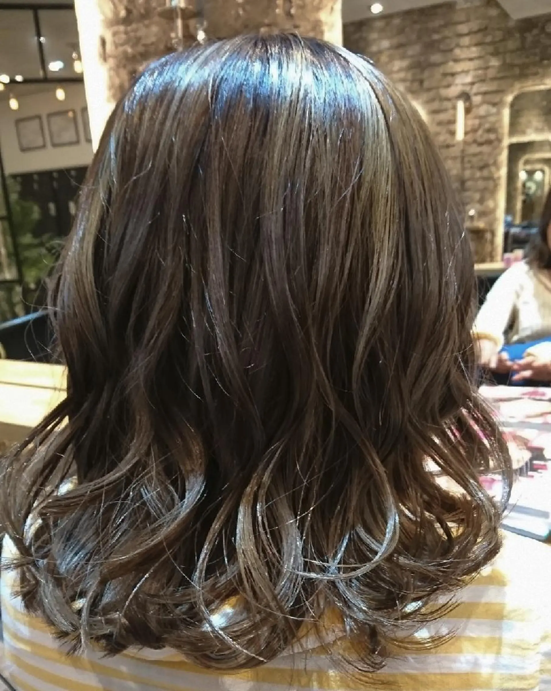 ミディアム カラー ハイライトカラー ハイライト カット ヘアカラー トリートメント youres センター南所属・センター南 SEIJIのヘアスタイル