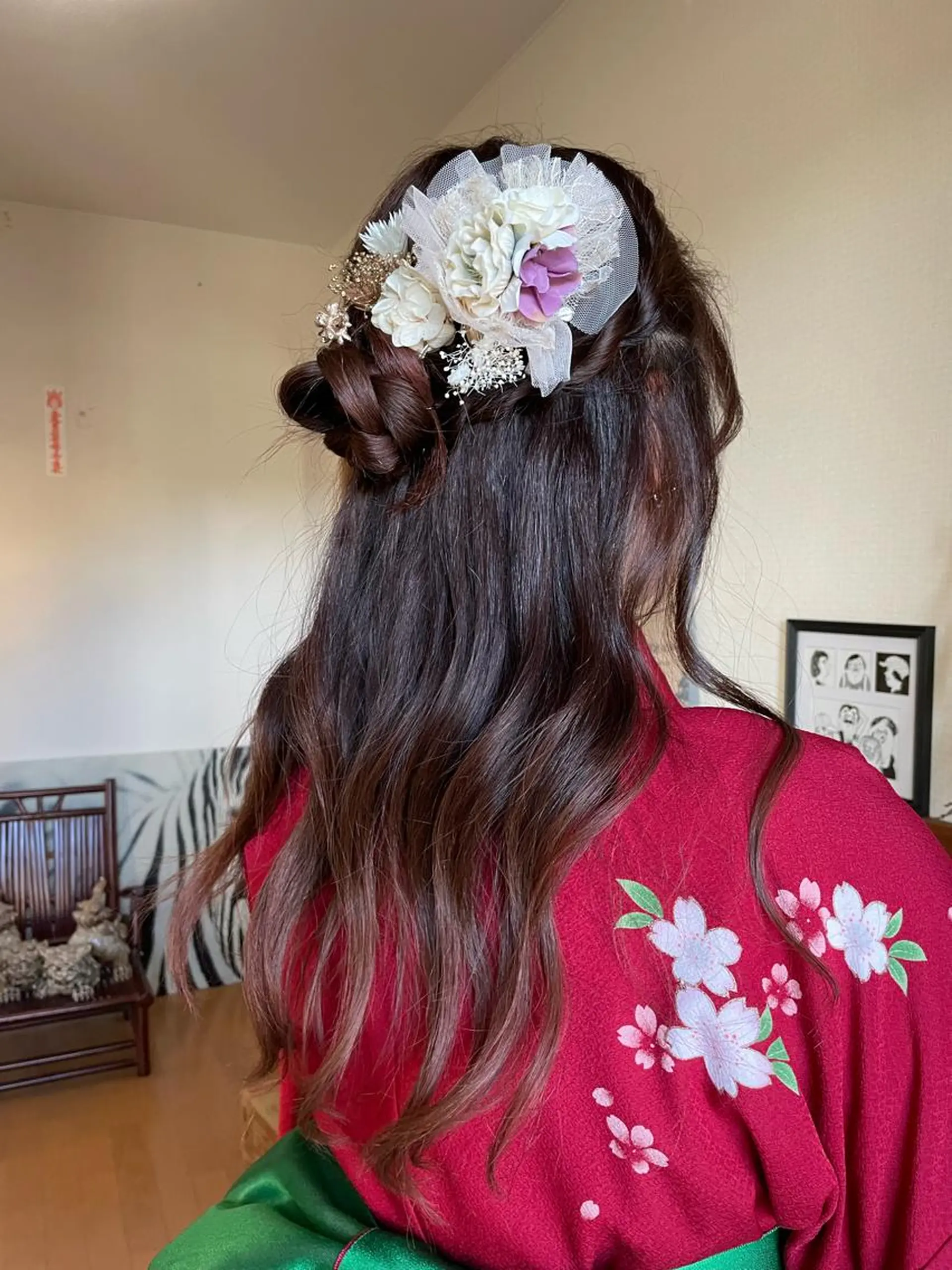 ロング ヘアアレンジ 卒業式のヘアスタイル ヘアセット 渡邊花奈 韓国ヘアのヘアスタイル