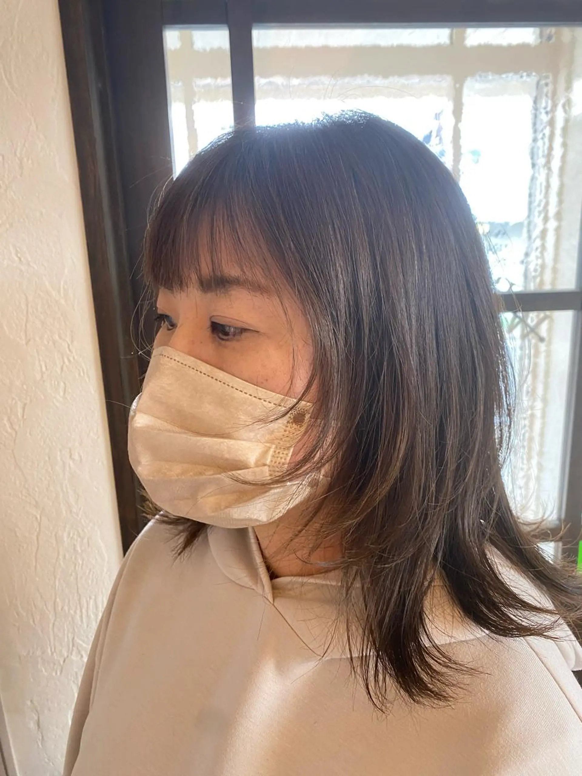 ミディアム レイヤーカット ウルフカット ウルフレイヤー Cheri Cherie所属・井上 歩美のヘアスタイル