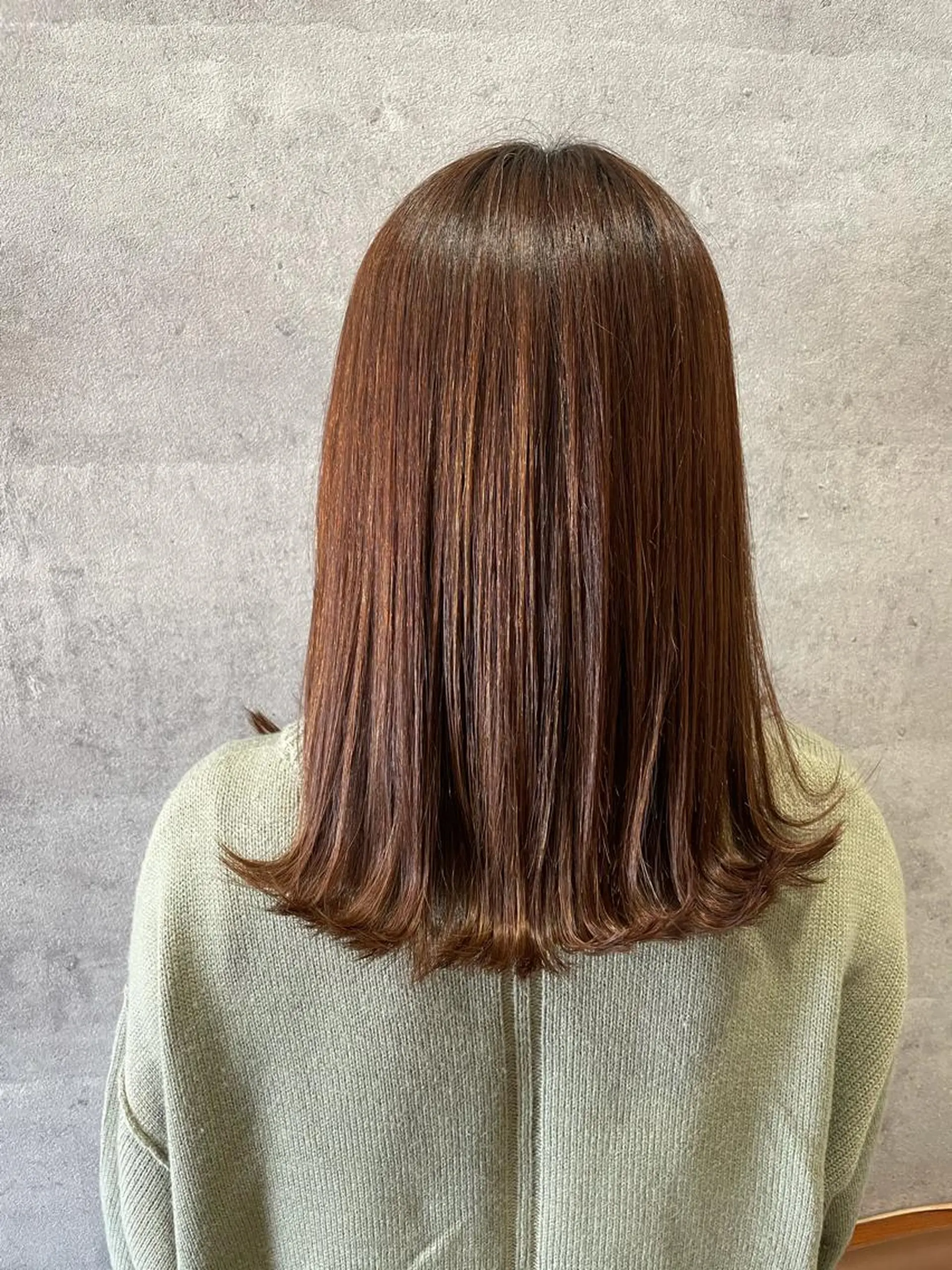 セミロング カラー 西 めぐみのヘアスタイル