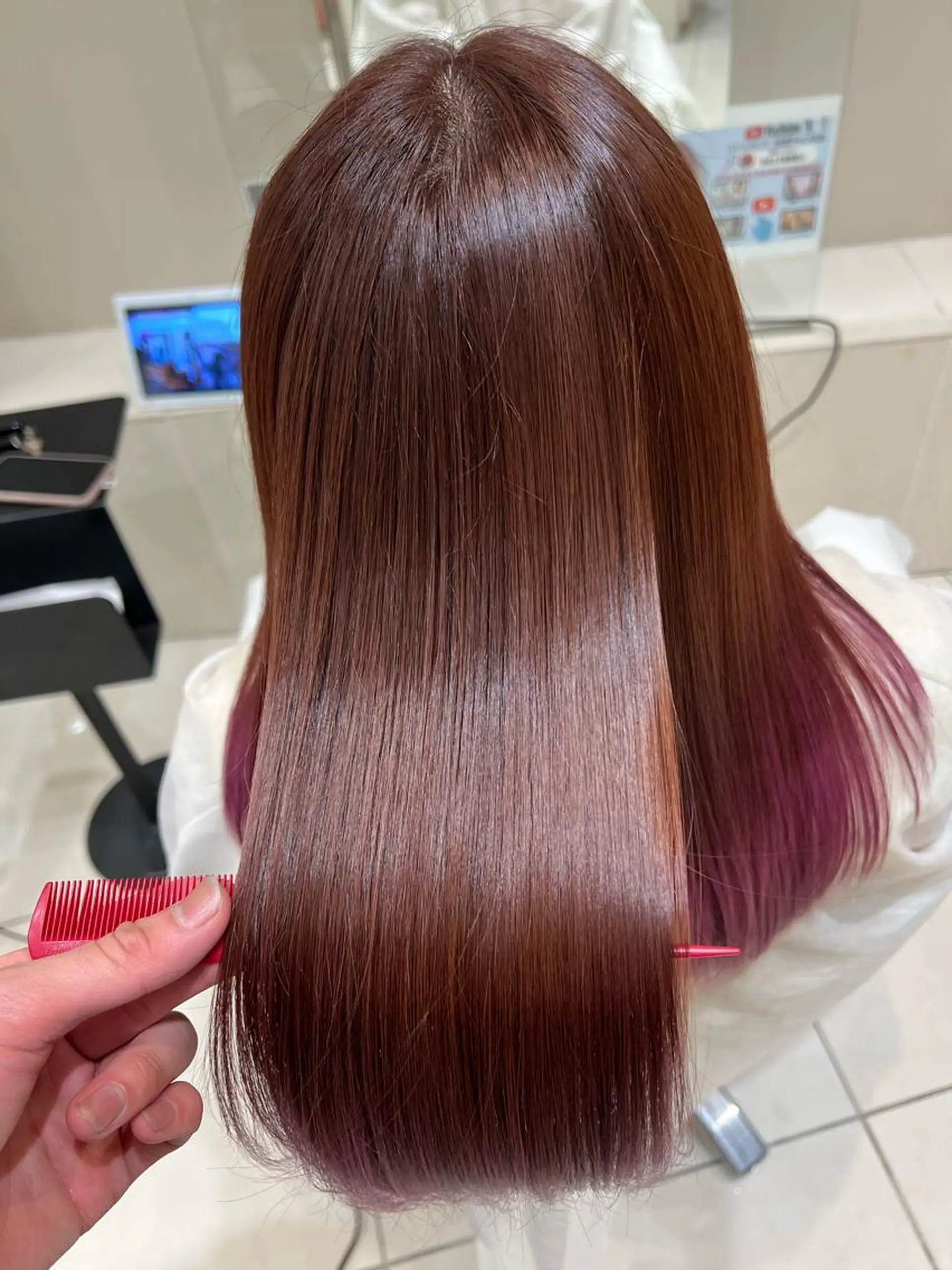 ミディアム 髪質改善 トリートメント ヘアカラー トリートメント ☃️顔周りレイヤー グレージュSHUTOのヘアスタイル