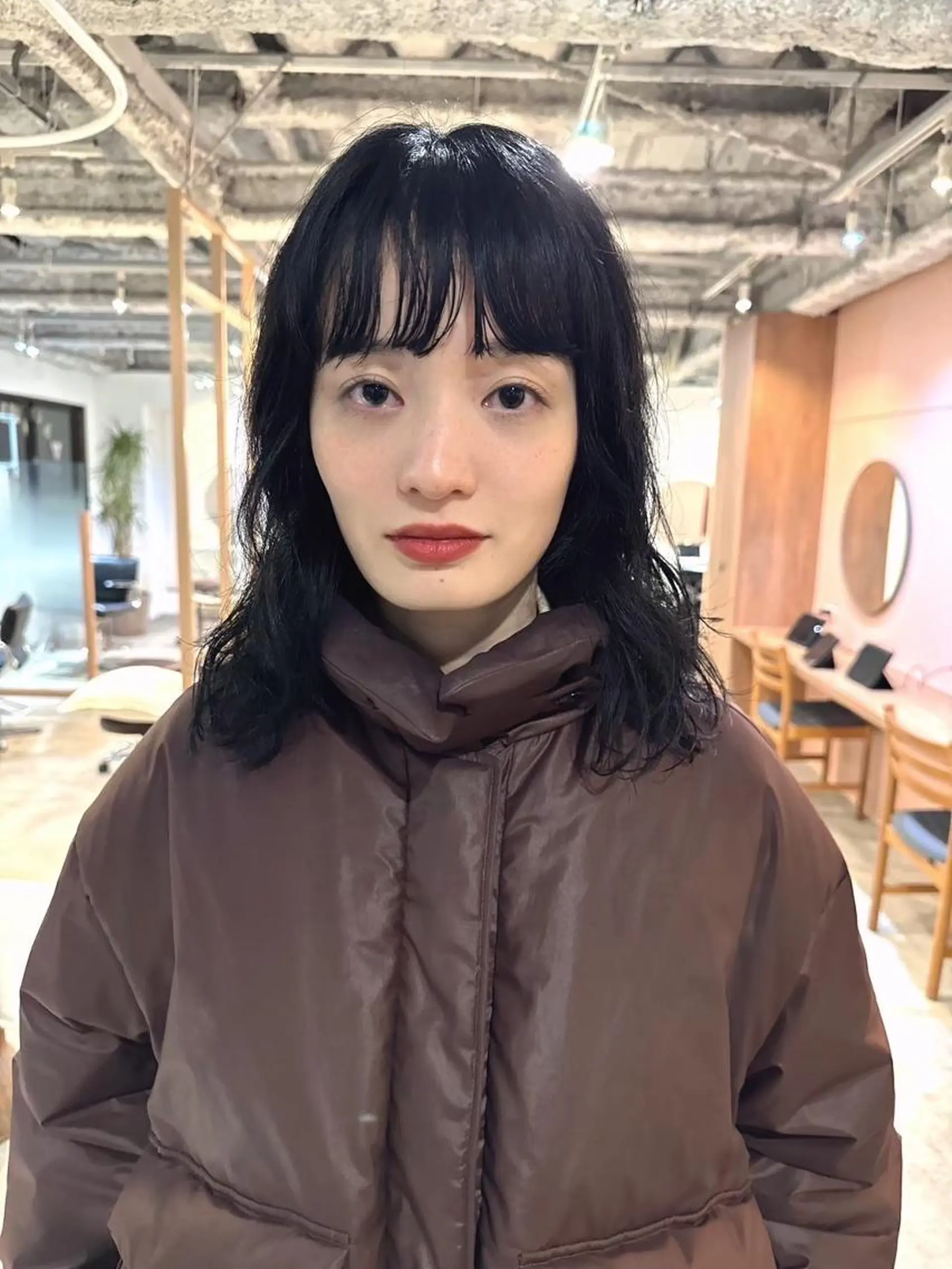 ミディアム カラー パーマ ミディアムパーマ アッシュ バレイヤージュ ベージュカラー ブリーチ カット ヘアカラー CEINE loqのヘアスタイル