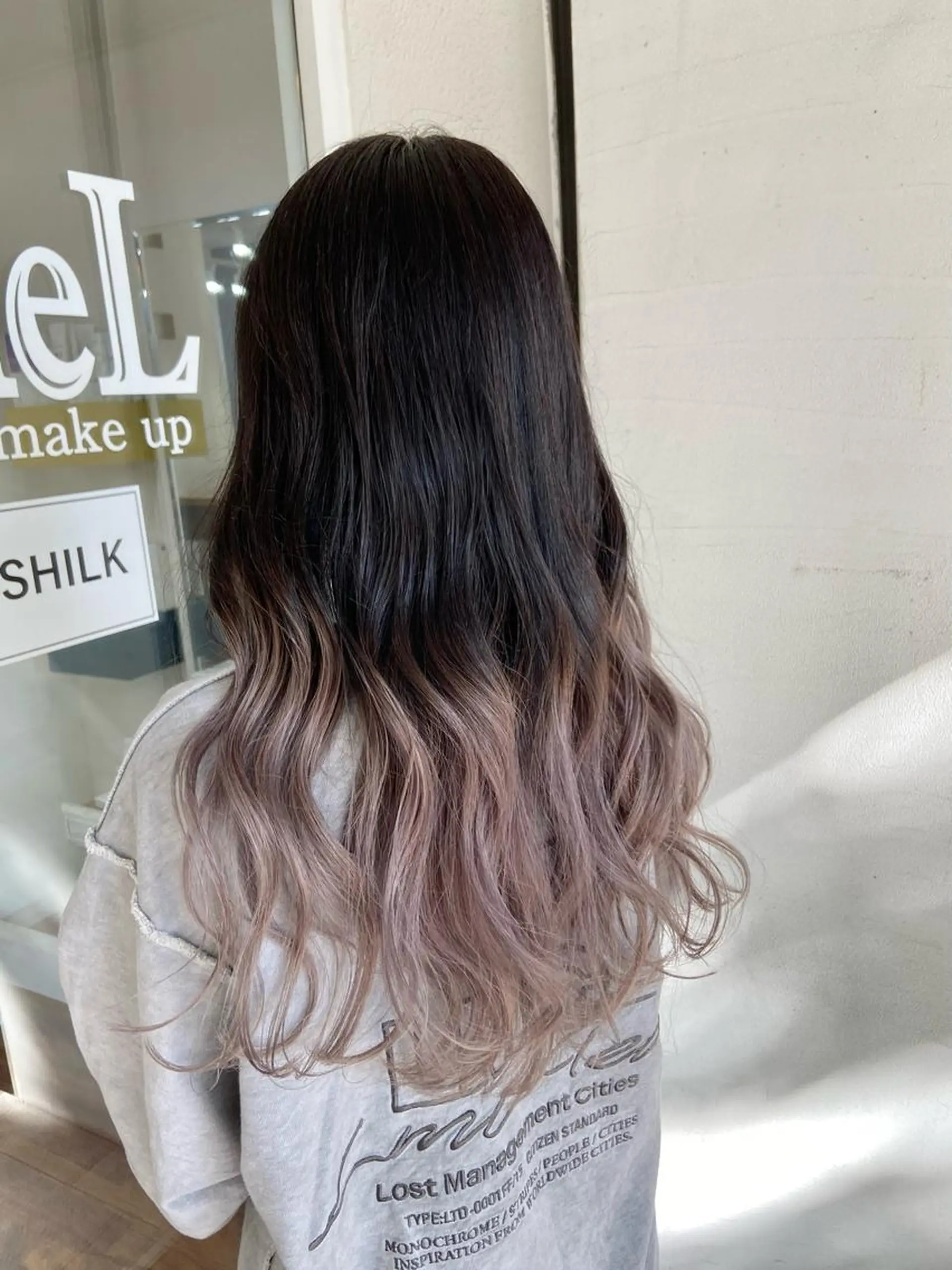 ロング カラー グラデーションカラー 髪質改善/ストレート /透明感/西川奈穂のヘアスタイル