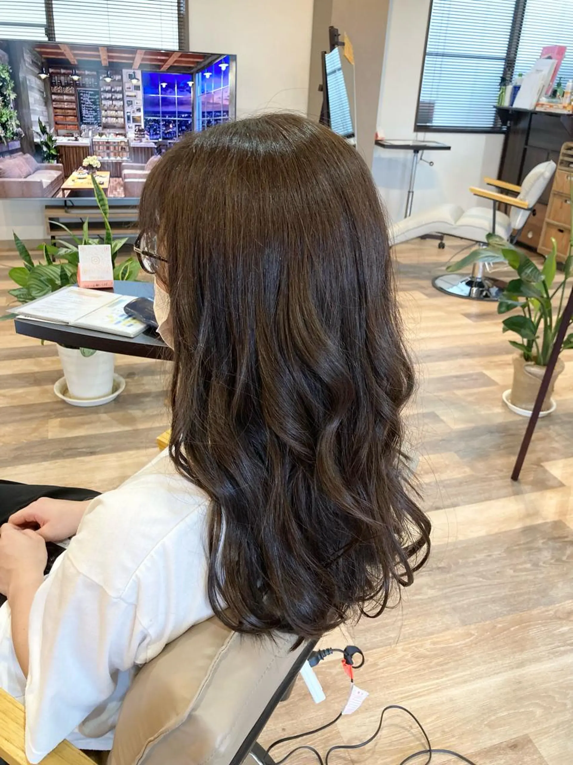 ロング 中野 紹江のヘアスタイル