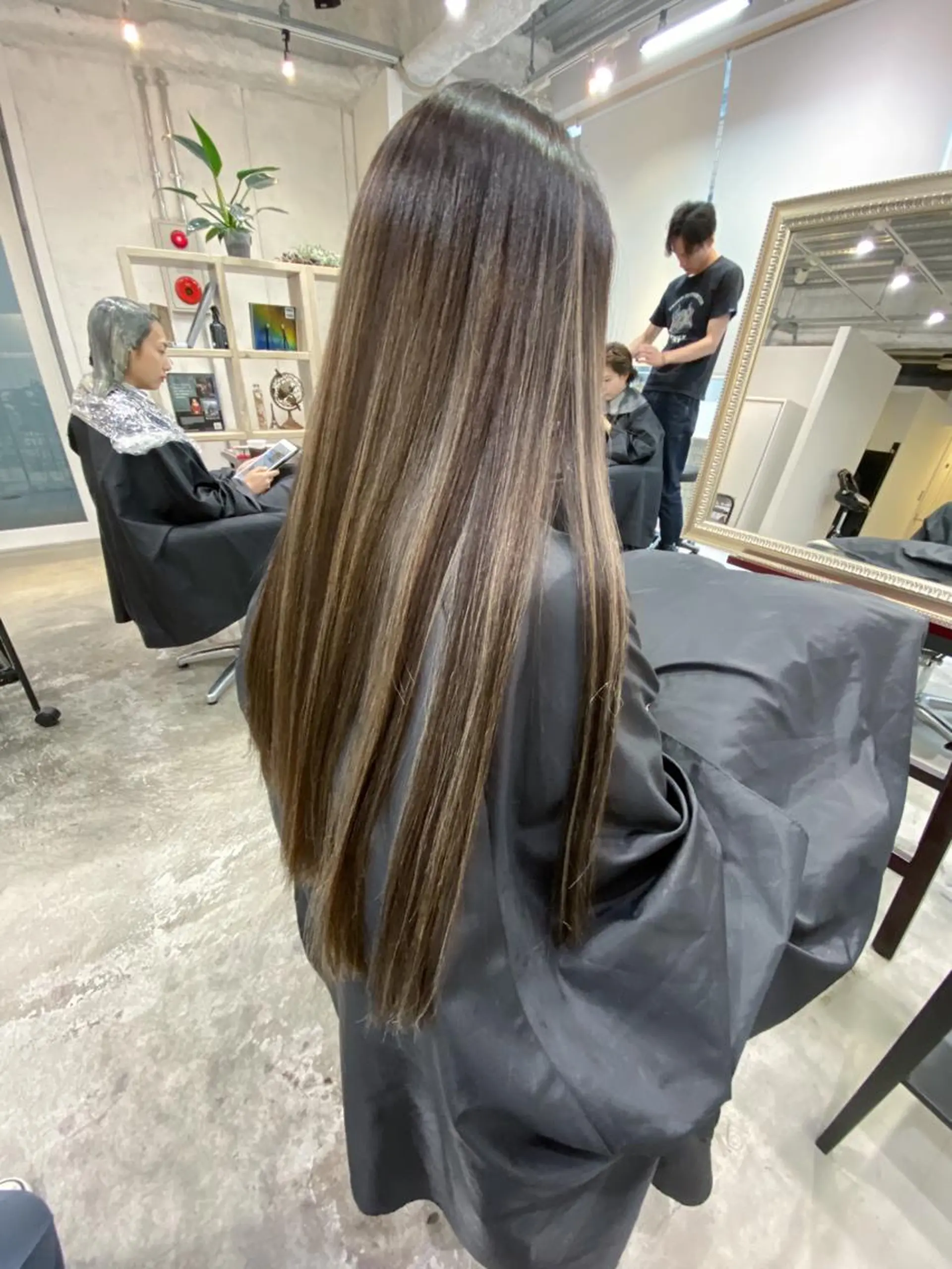 ロング カラー ヘアアレンジ ハイライトカラー ハイライト ヘアカラー トリートメント BANK'S hair所属・💐ケラチン 髪質改善寺坂雄飛💐のヘアスタイル