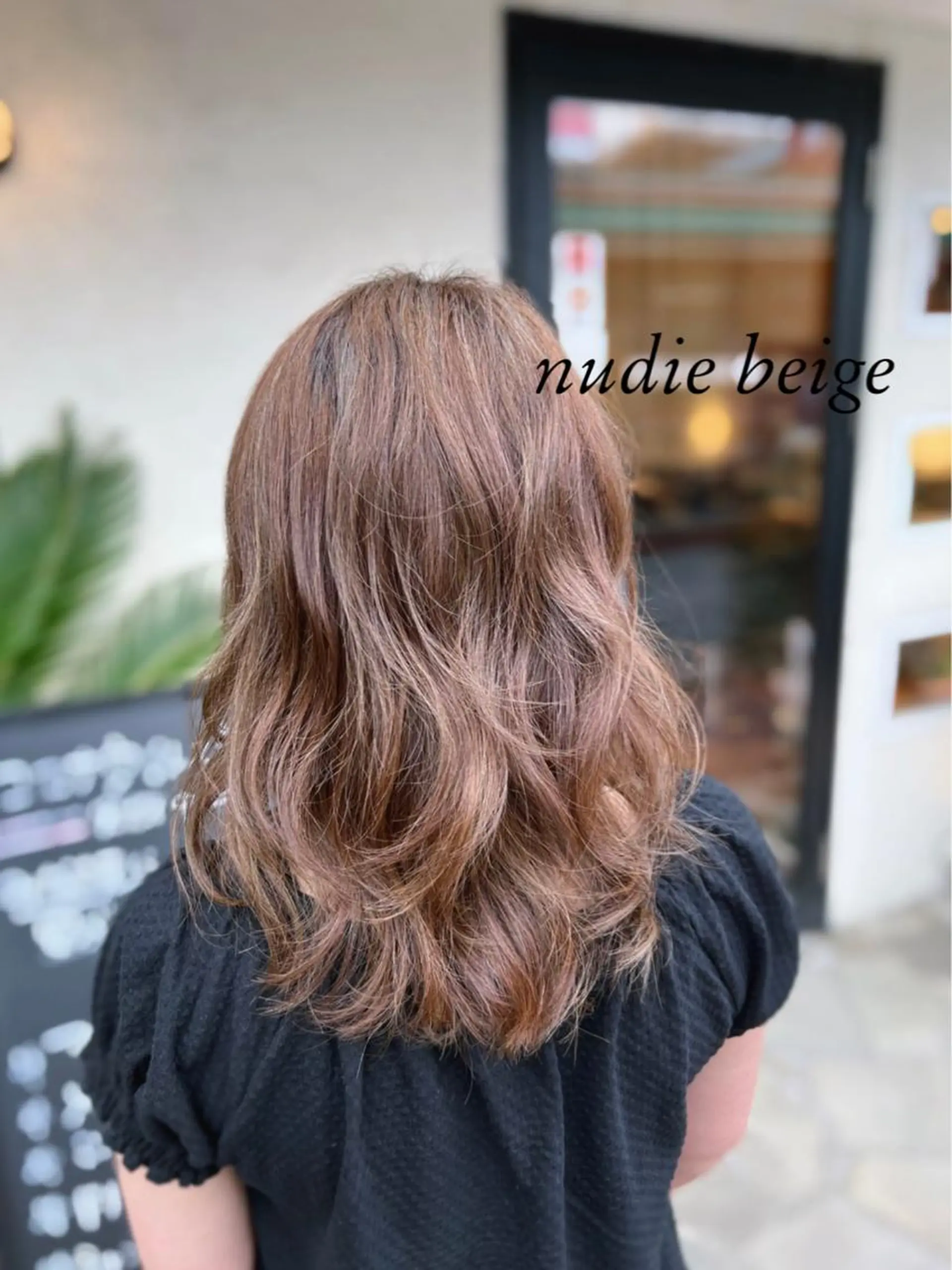 セミロング カラー ヘアアレンジ 高橋胡桃🪽 ディレクターのヘアスタイル