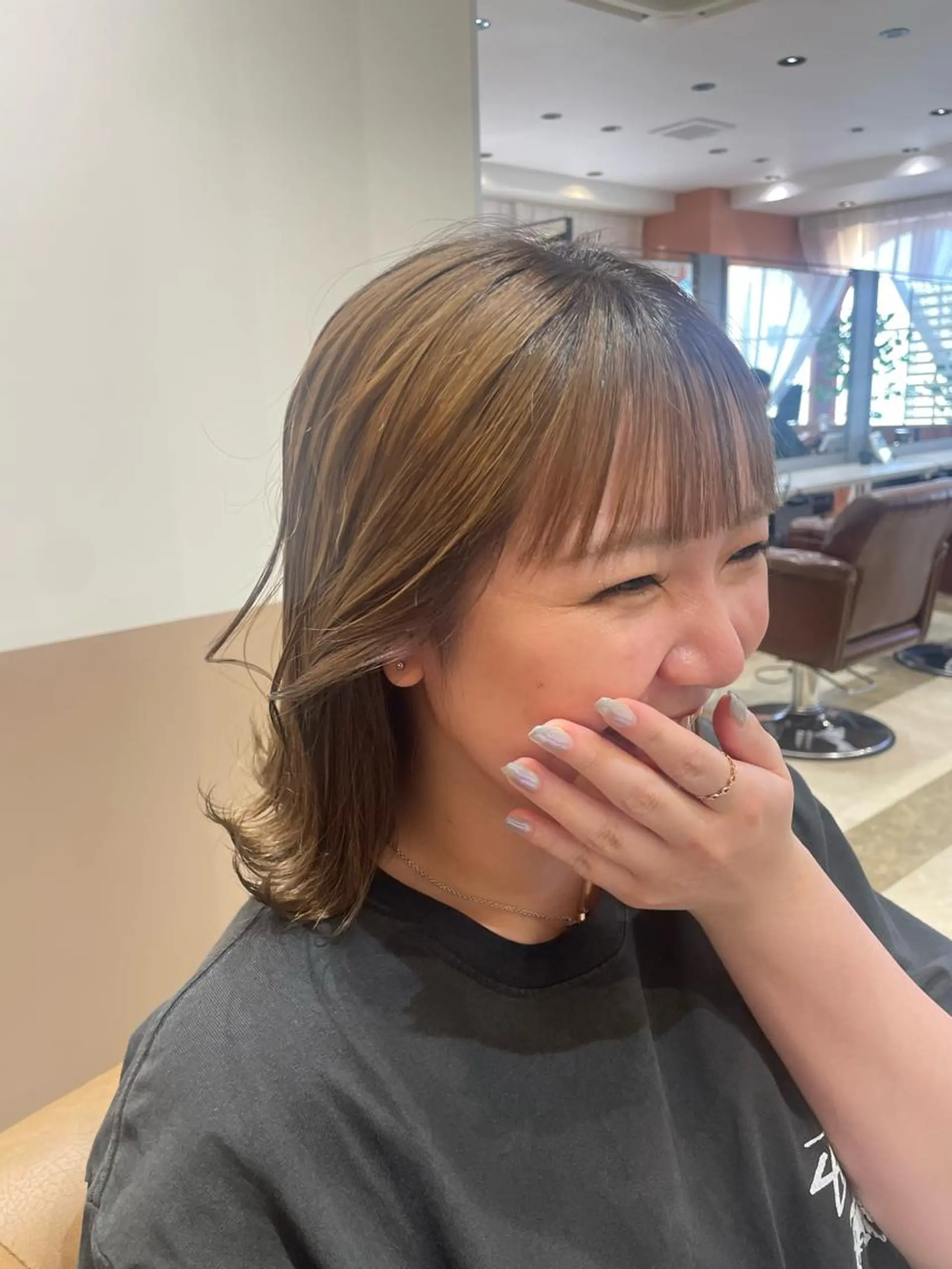 ミディアム カラー ヘアーメイクス所属・ホウノ サナ モデル募集🍒のヘアスタイル