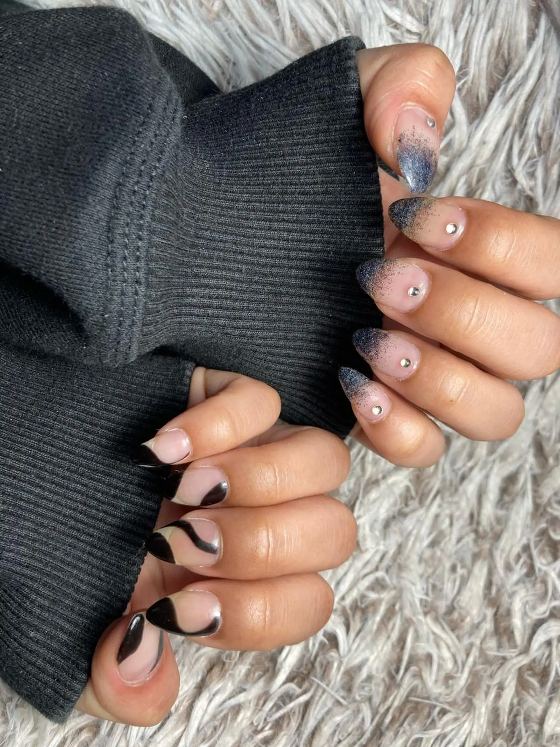 ミディアム ネイル ハンドネイル フットネイル ✴︎ Delightのネイルデザイン