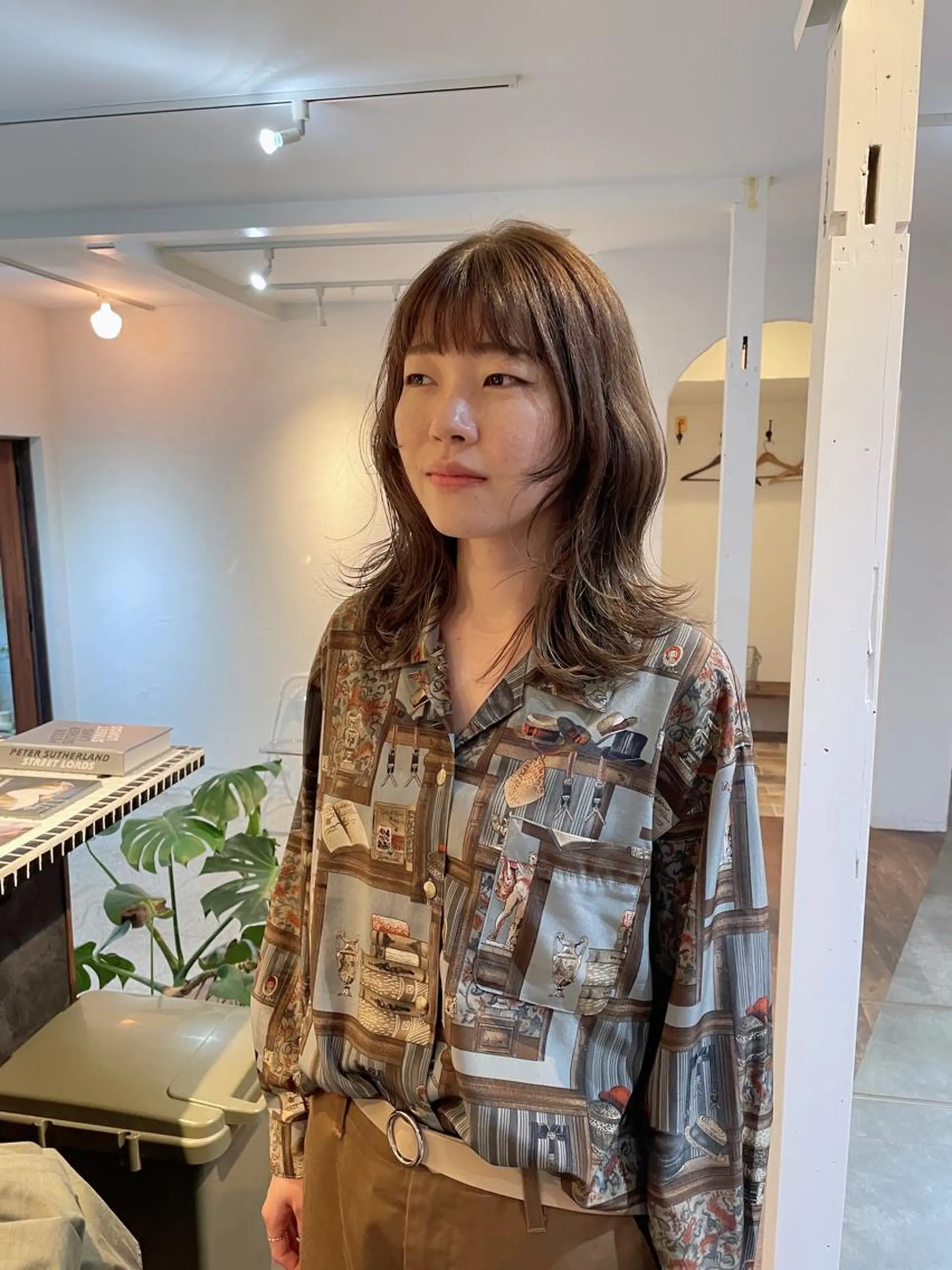 セミロング カラー 高橋 愛美のヘアスタイル