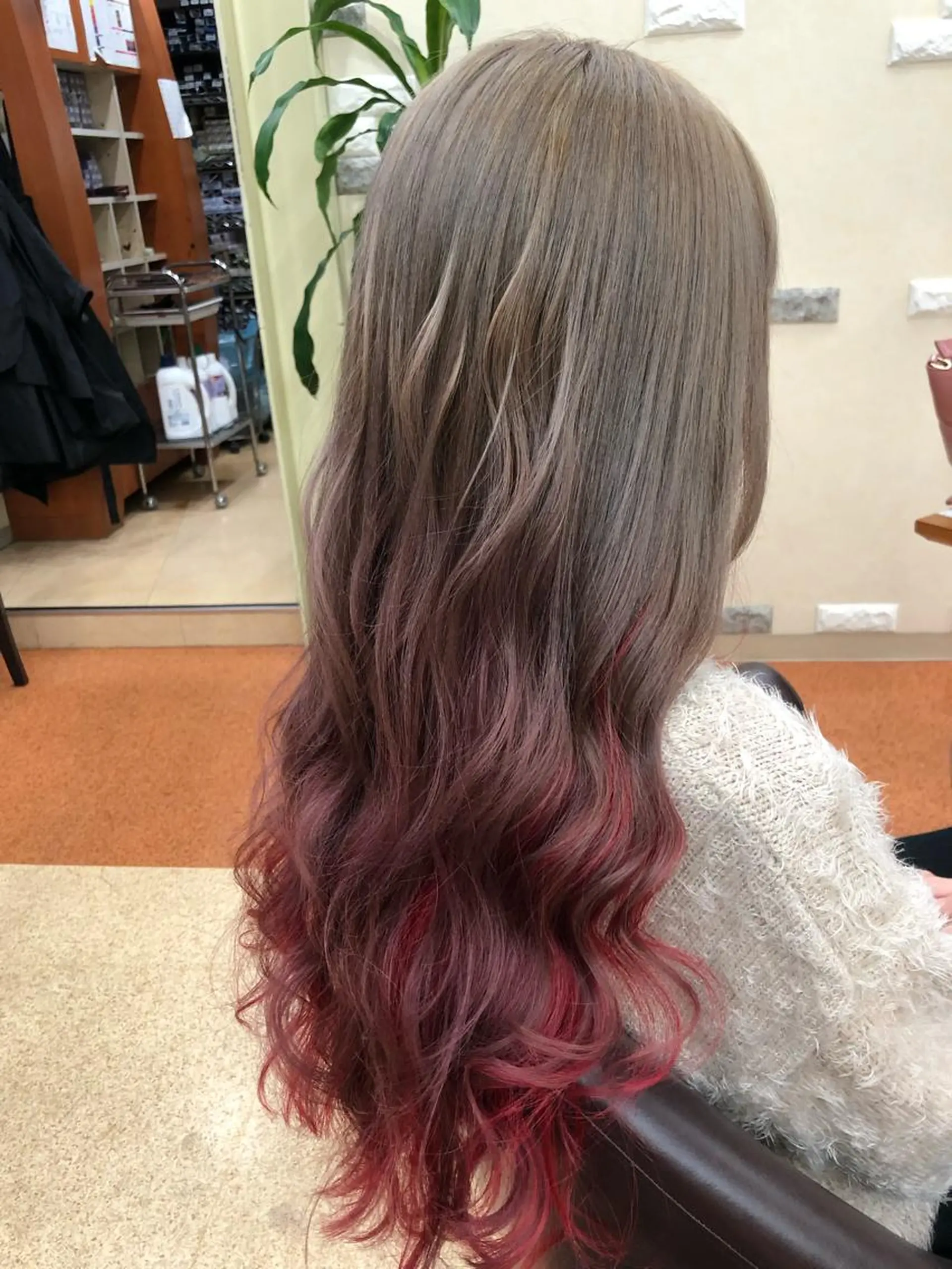 ロング カラー 【ニュアンスカラー・ 髪質改善】スズキカナのヘアスタイル