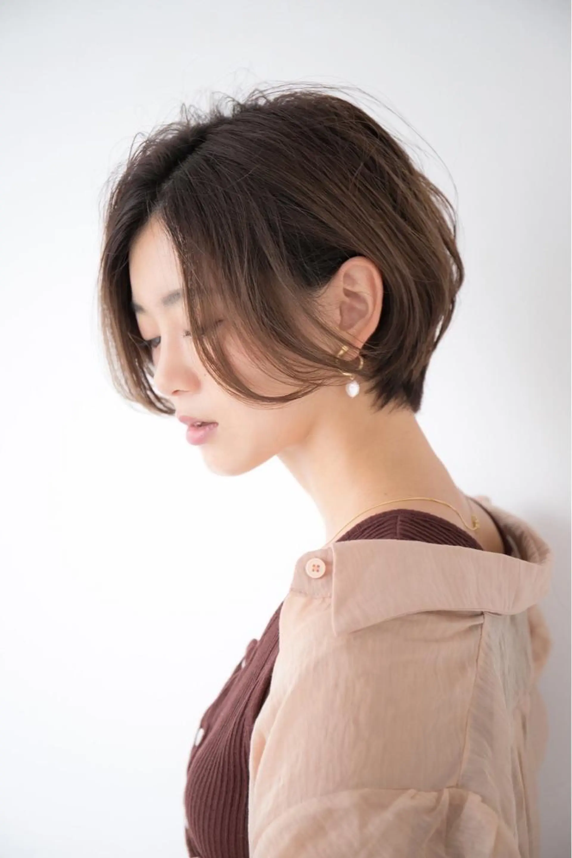 ショート ザクザクレイヤー 🍀/ブリーチ/小田のヘアスタイル