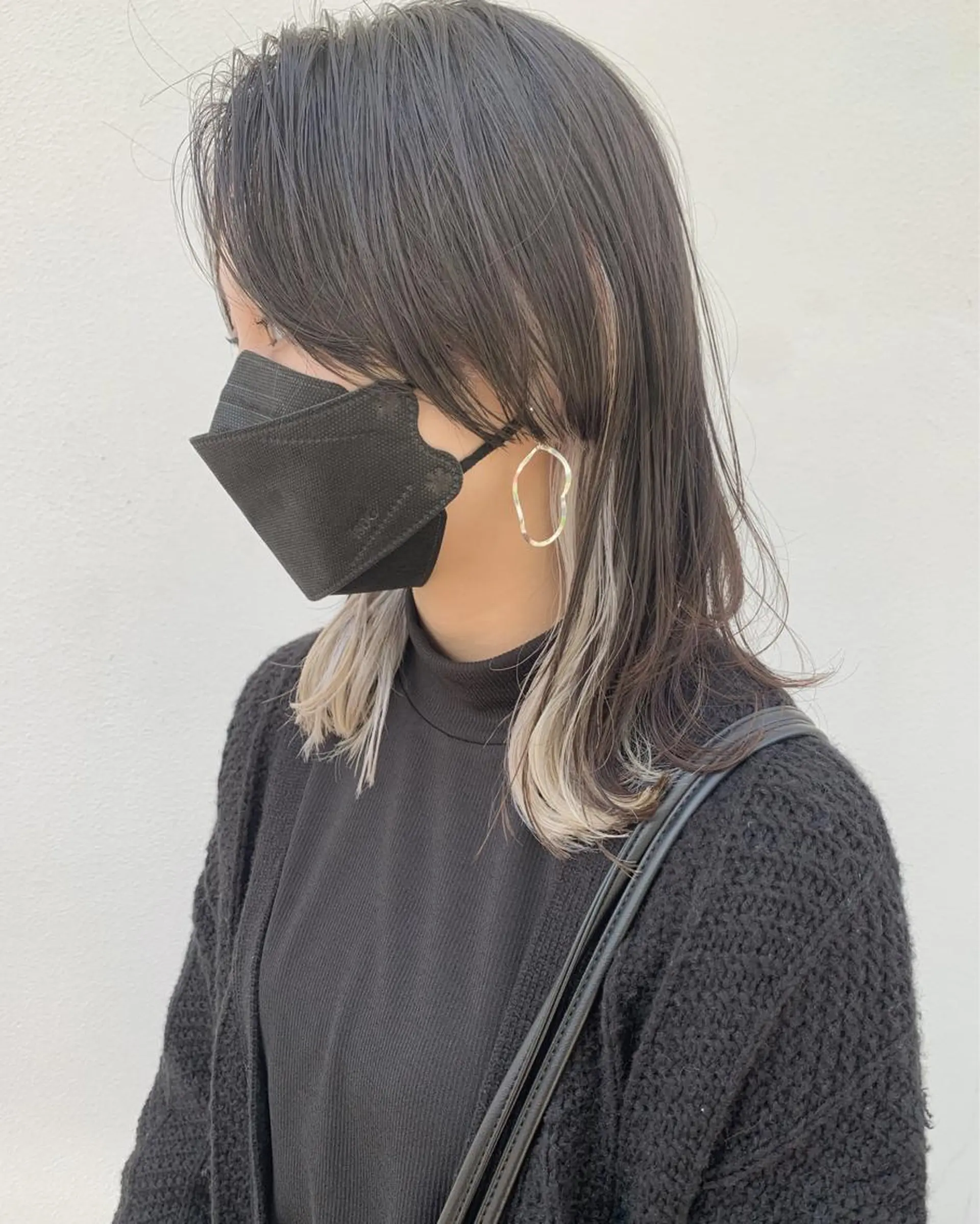 ミディアム ブリーチ/ウルフ ハッシュカット/石山のヘアスタイル