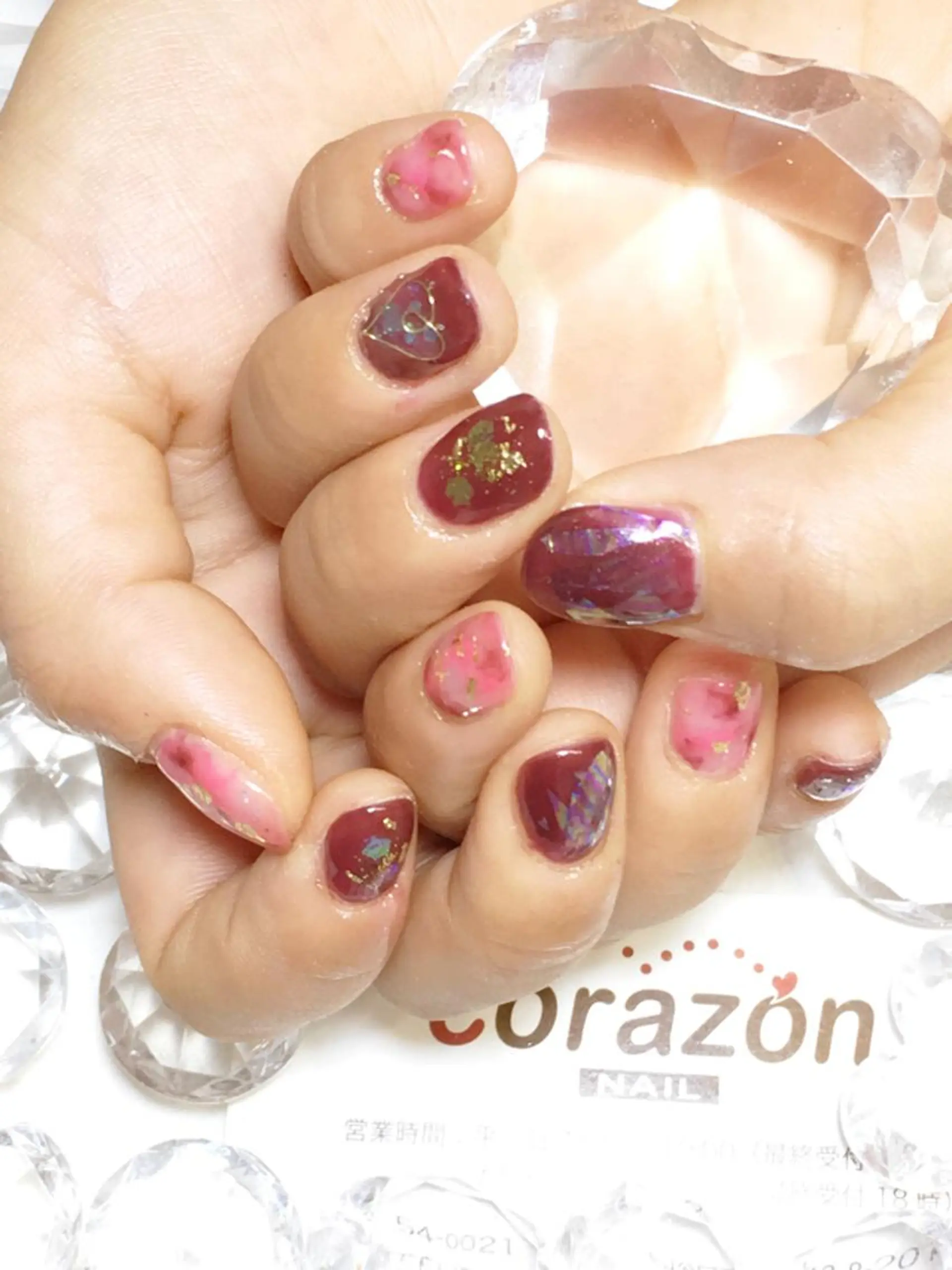 ネイル アートネイル ボルドー ハート ニュアンスネイル ピンク corazon所属・ネイリスト aicoのネイルデザイン