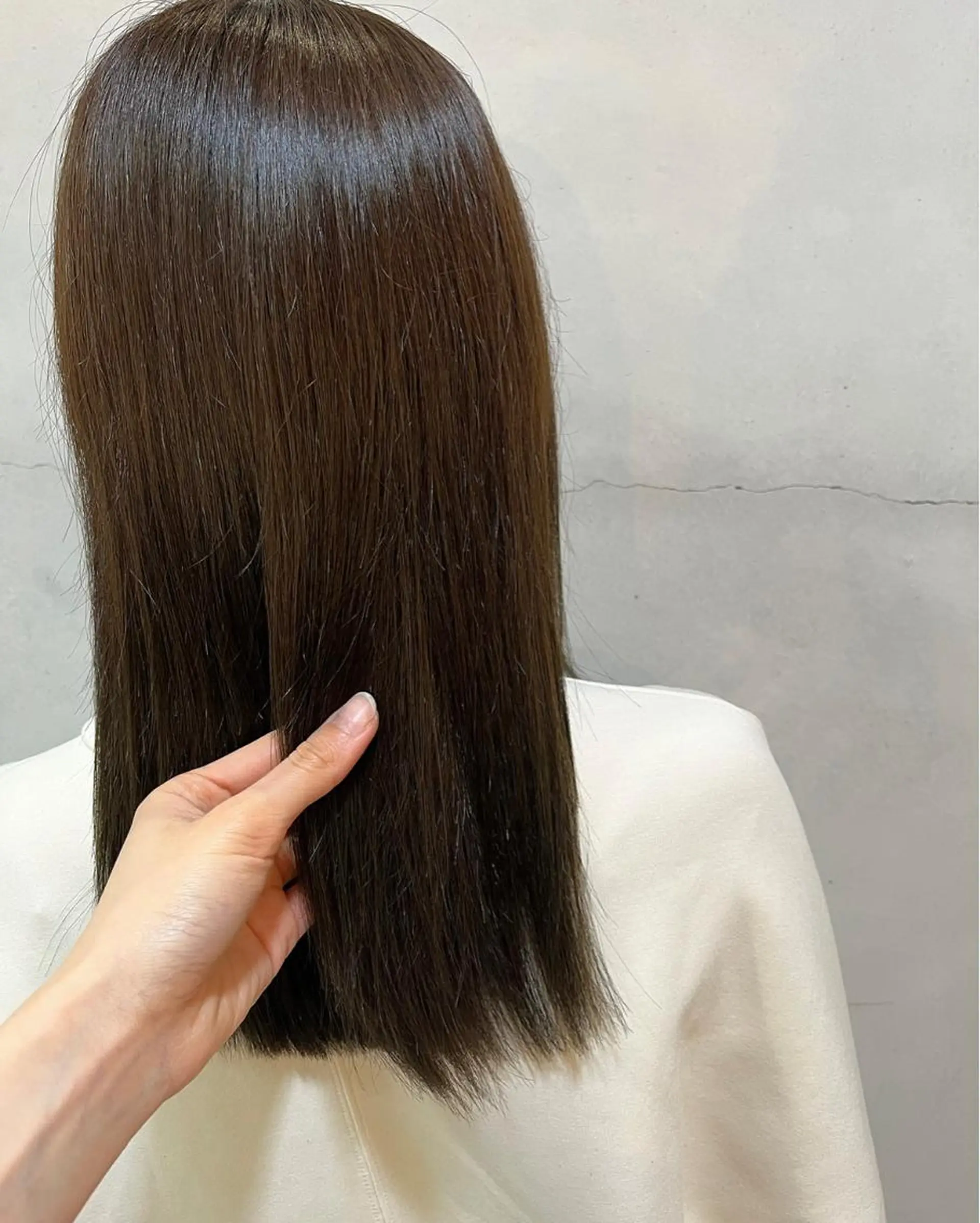 セミロング カラー アドラーブル 松崎店所属・仲村 夏希のヘアスタイル