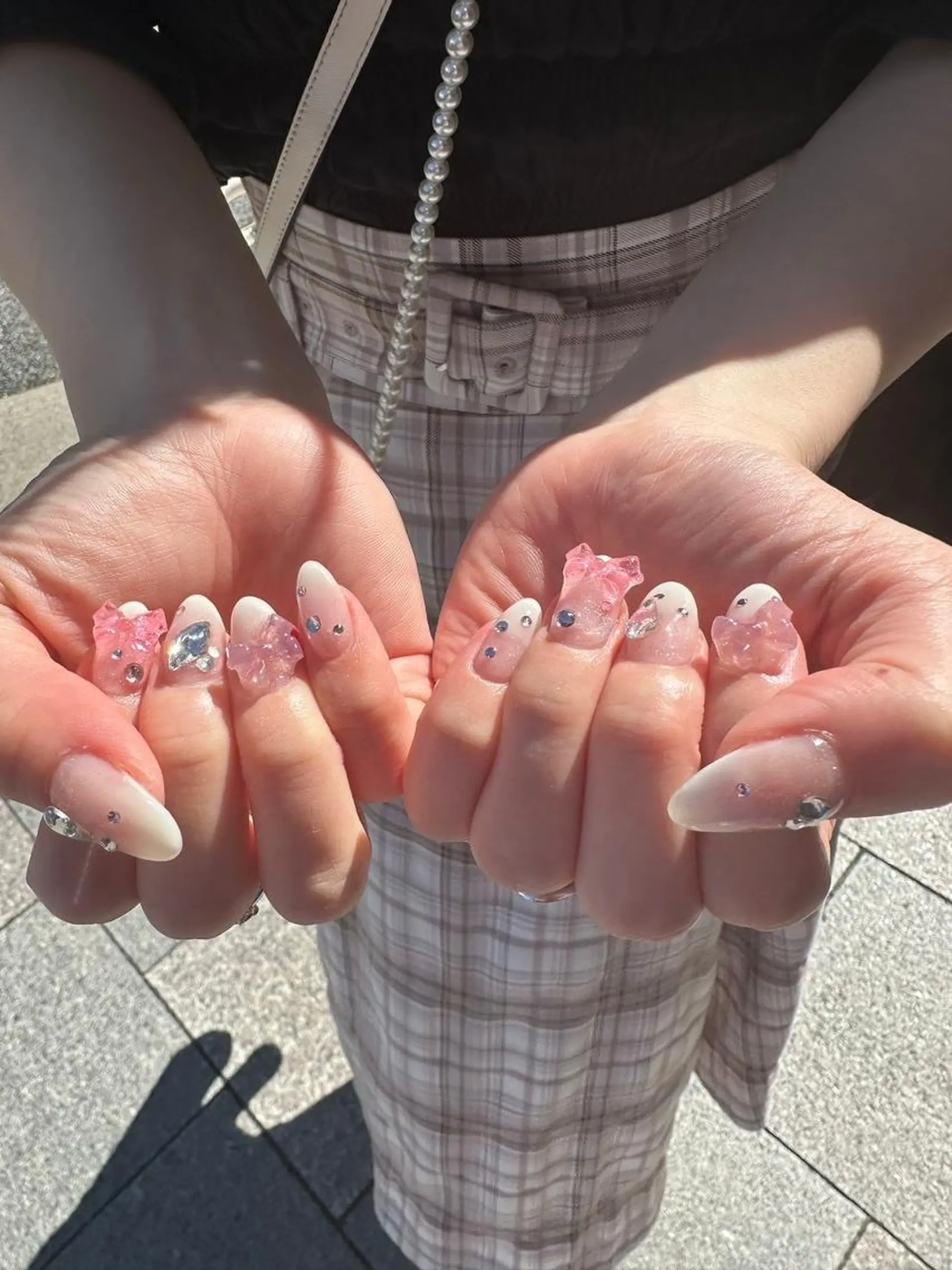 ネイル アートネイル フットネイル フレンチネイル ジェルネイル グラデーション 🫧森 未来🫧のヘアスタイル