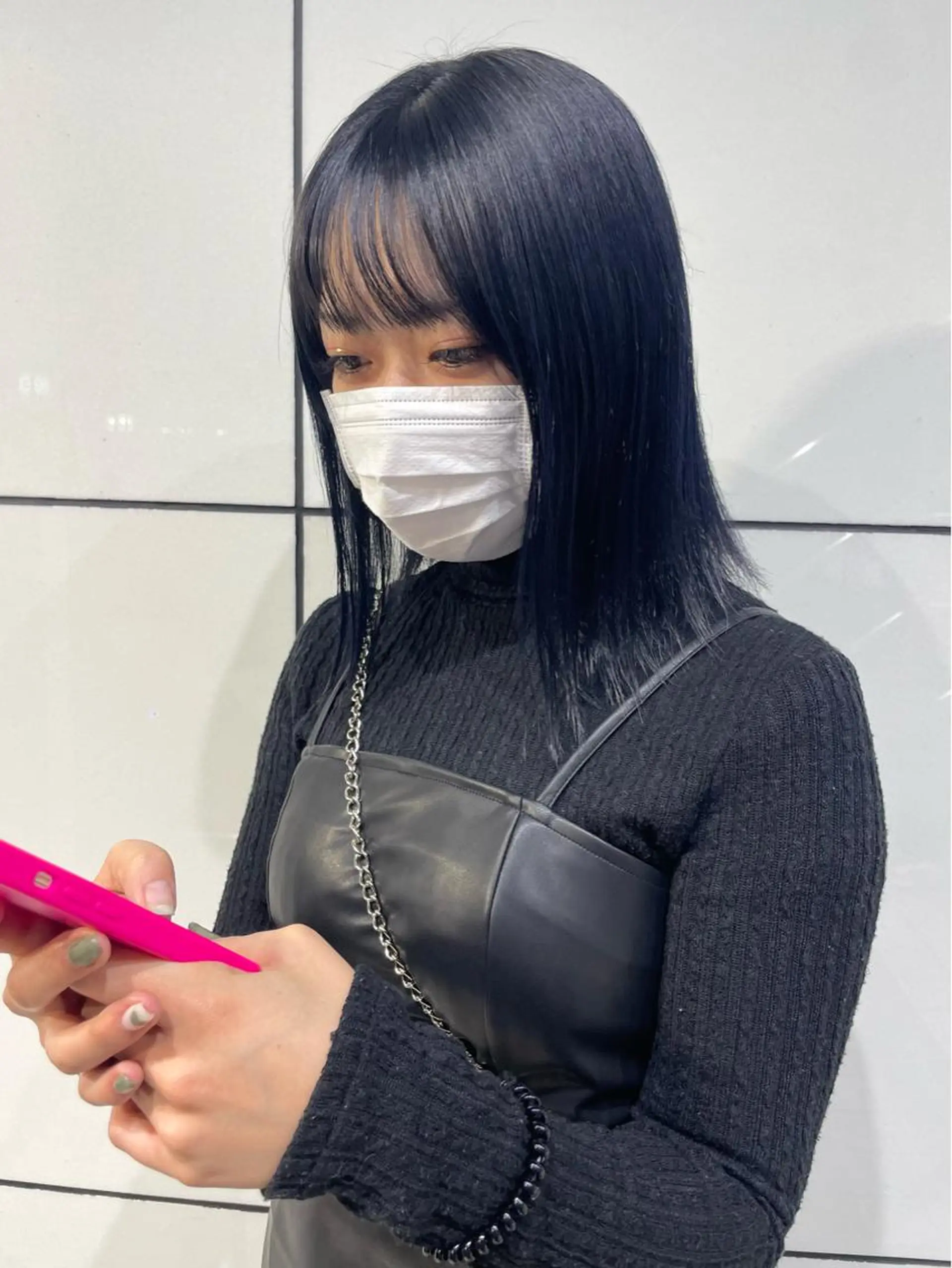 ミディアム カラー ミディアムパーマ ベージュカラー 黒髪 ブリーチ ブルーカラー 個性派ネイル /コトミ🐸のその他イメージ