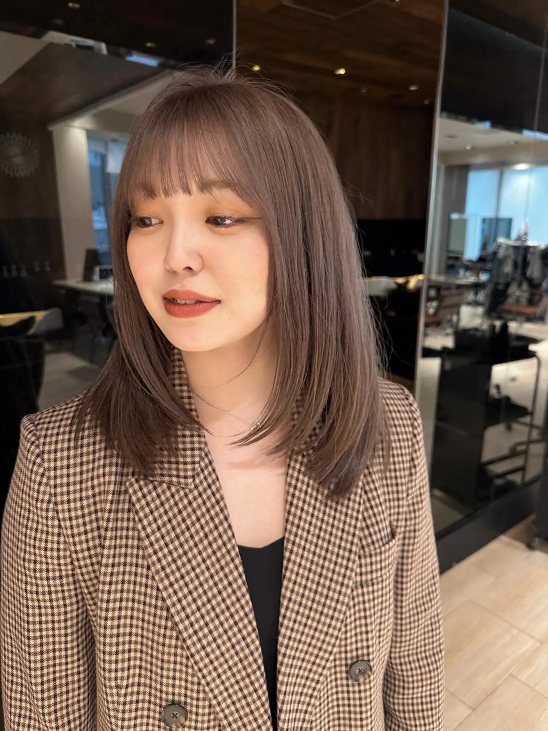 セミロング カット ヘアカラー トリートメント レイヤー/顔周り カット/松岡 祥利のヘアスタイル