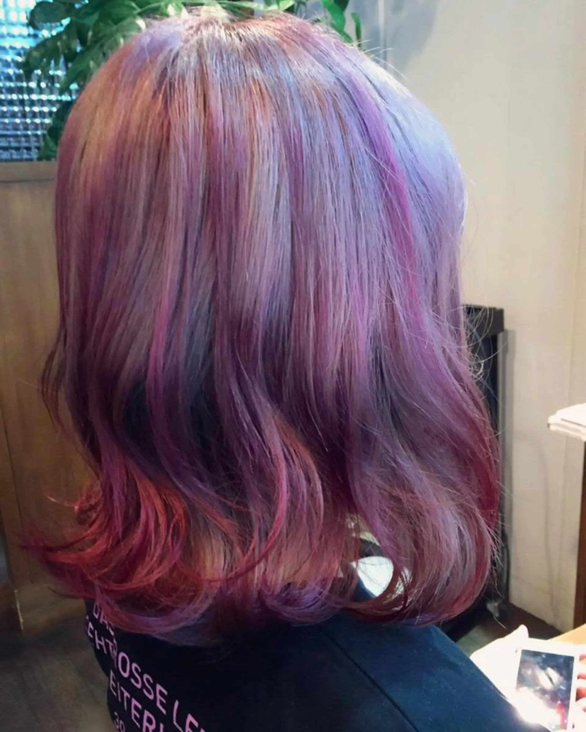 ミディアム カラー アッシュ バレイヤージュ ミストバング ベージュカラー ブリーチ カット ヘアカラー トリートメント 原宿サロン代表 デザインカラー伊藤卓のヘアスタイル