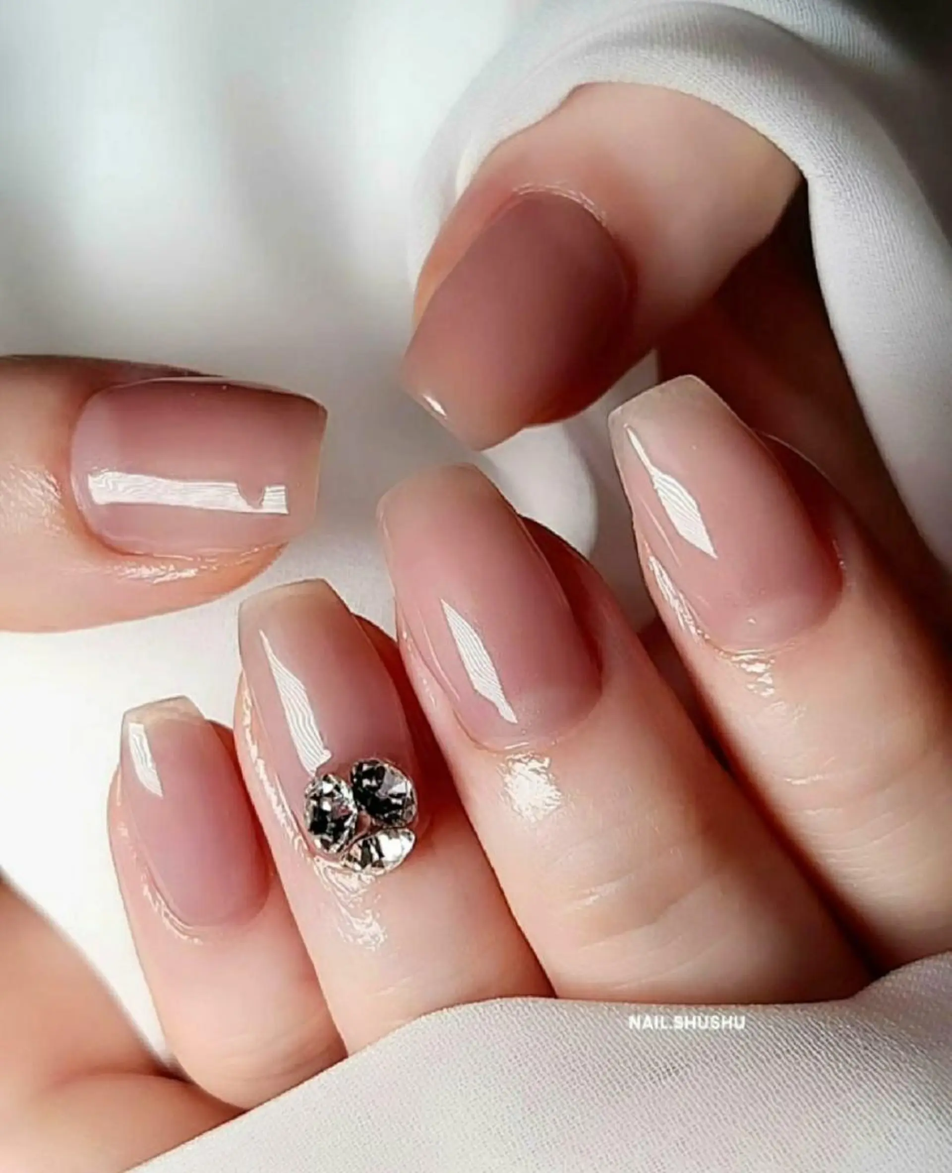 ネイル 持ち込み ニュアンスネイル ワンカラーネイル シンプルネイル 夏ネイル 3dパーツ/流行り 👧shushu❤️のネイルデザイン