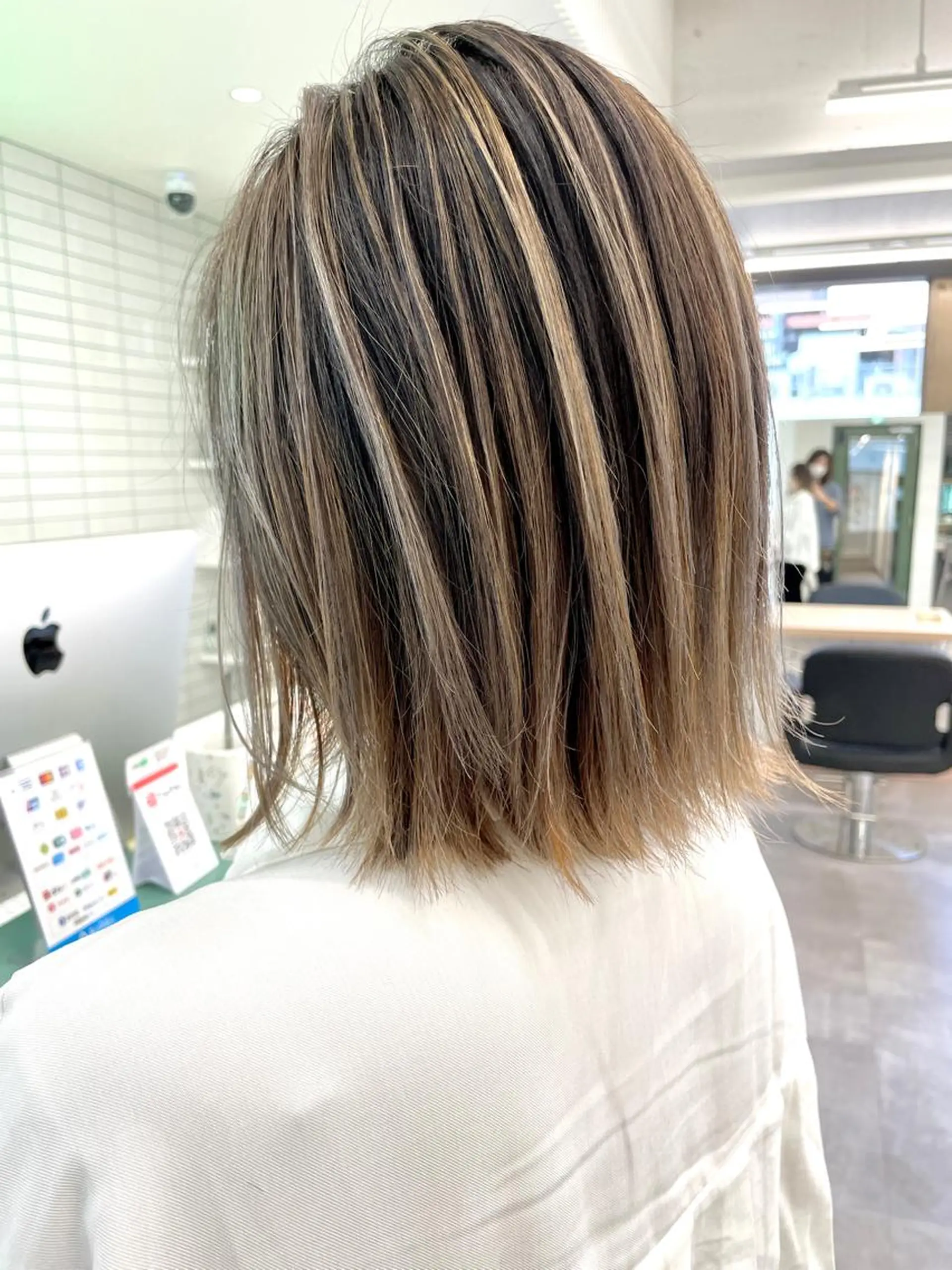 ミディアム カラー バレイヤージュ レイヤーカット カット ヘアカラー トリートメント 💚透明感カラー💚 ♻️本間♻️のヘアスタイル