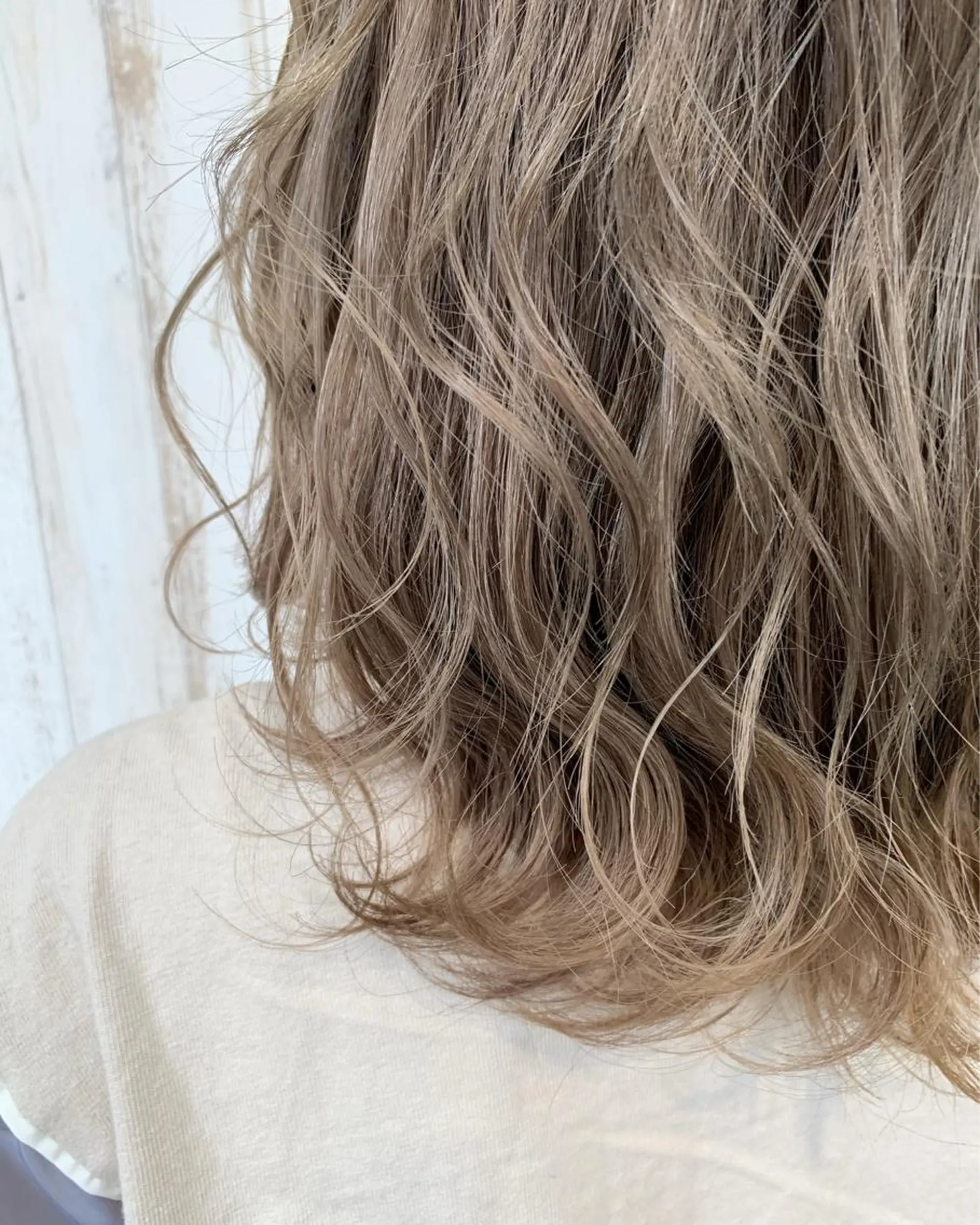 ミディアム カラー HAIR&MAKE.sia所属・心斎橋ボブ 好原良真のヘアスタイル