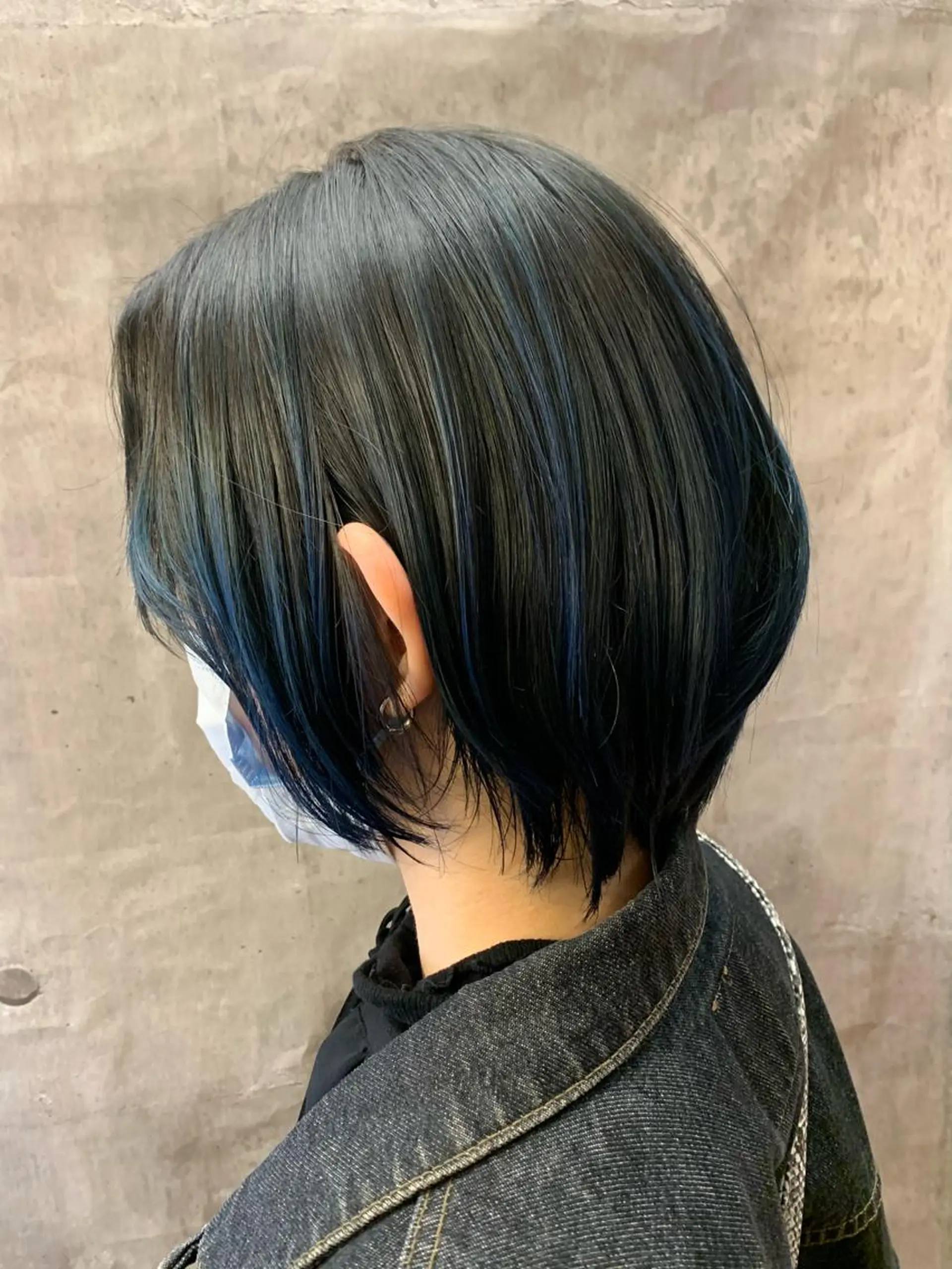 ショート カラー 黒髪 ブルーカラー ブルーブラック ハイライトカラー ハイライト カット ヘアカラー 🍏脊古夏月🍏 /韓国ヘア＆アイ🍏の眉毛・アイブロウイメージ