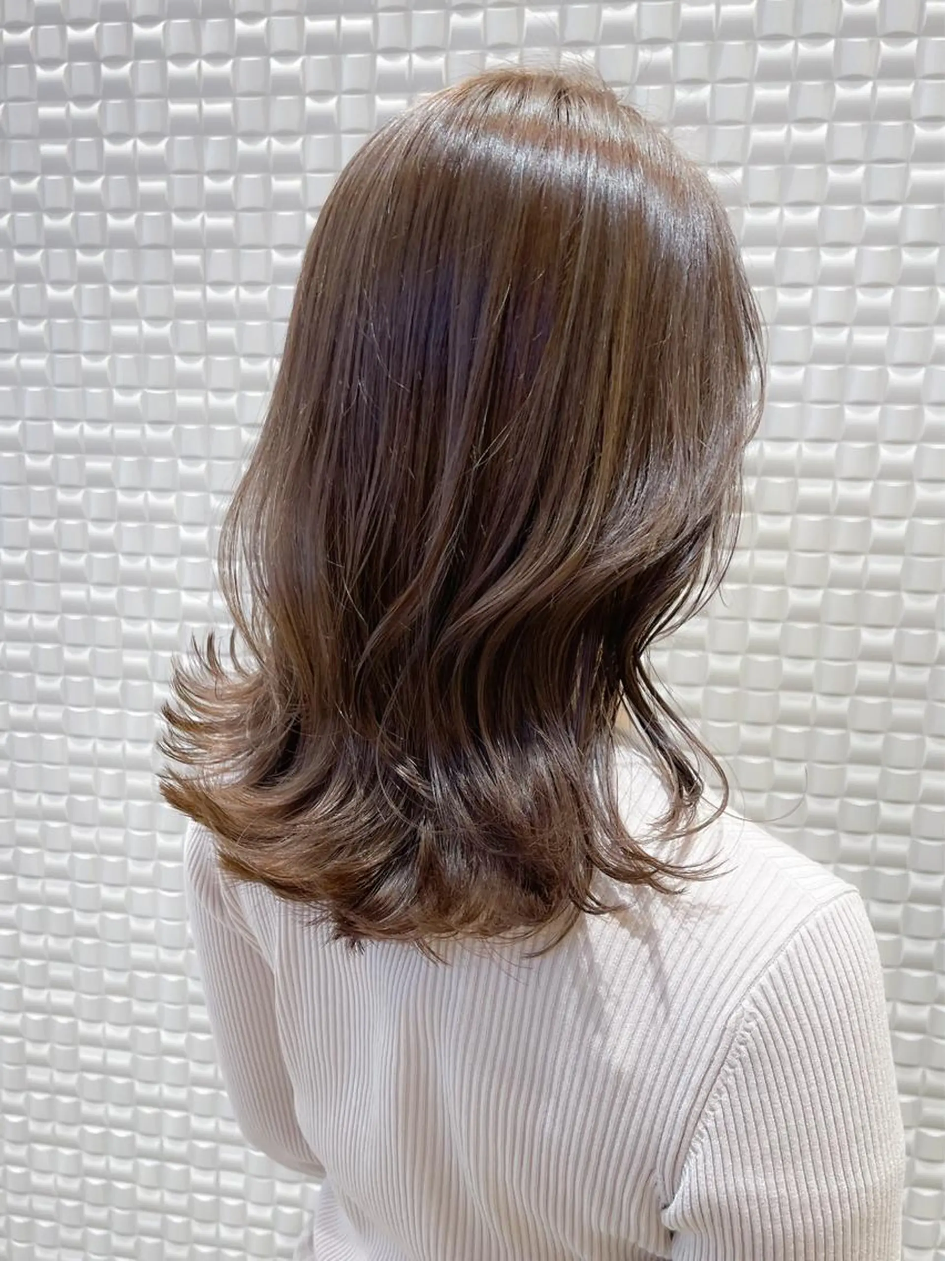 セミロング ヘアカラー トリートメント 艶カラー/ よしみ🥣のヘアスタイル