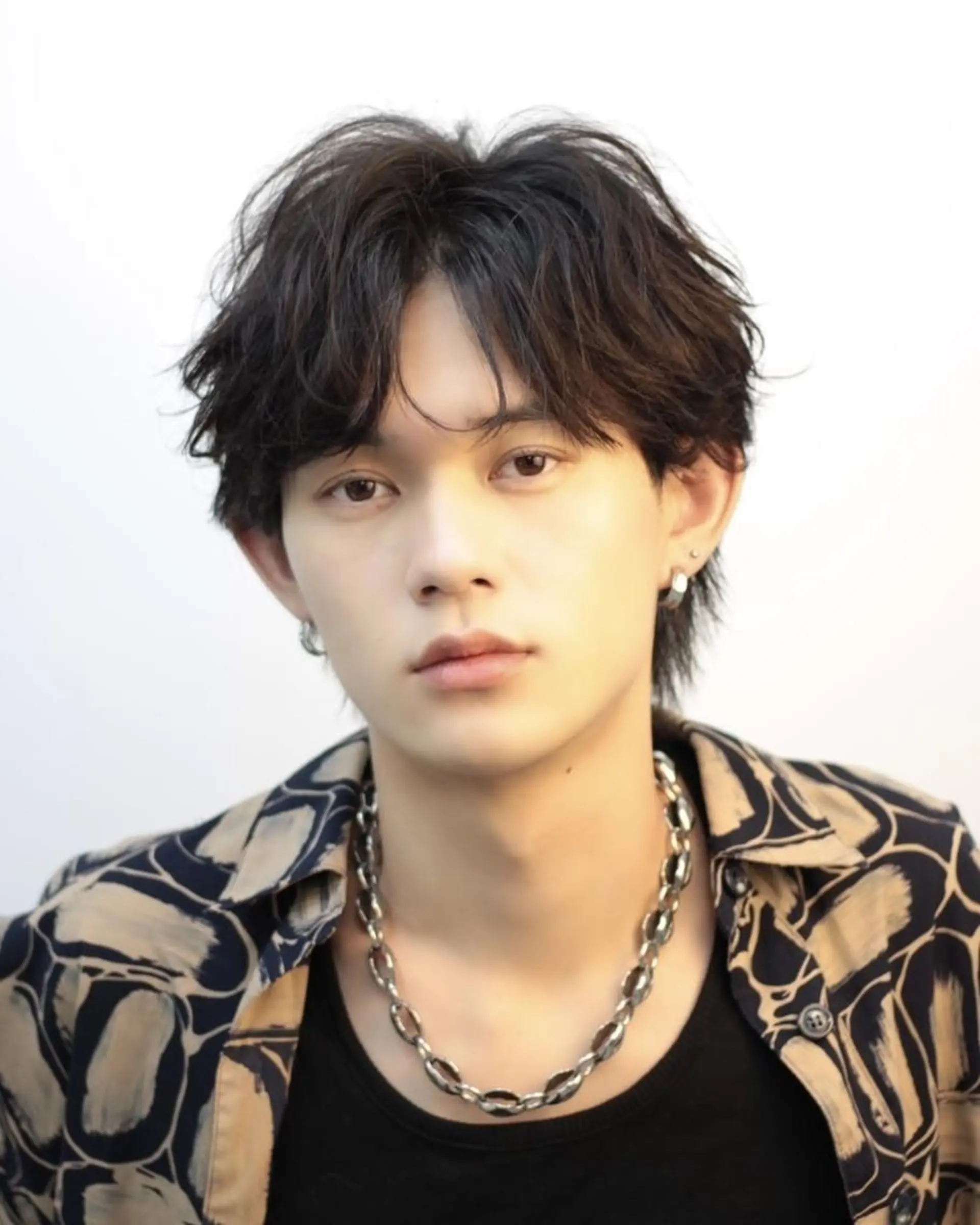 メンズ カット 🔥パーマで大人な色 気🔥BLUCK札幌のヘアスタイル