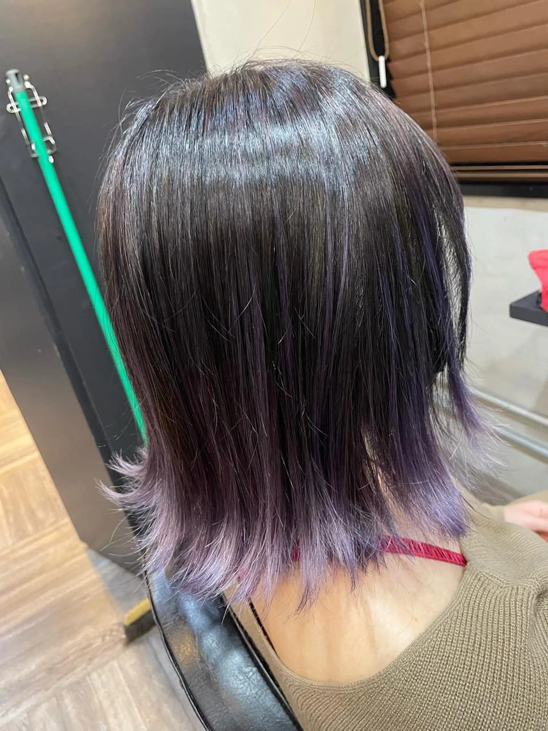 ミディアム カラー バレイヤージュ バイオレットカラー レイヤーカット La fith 店長 城谷颯人のヘアスタイル