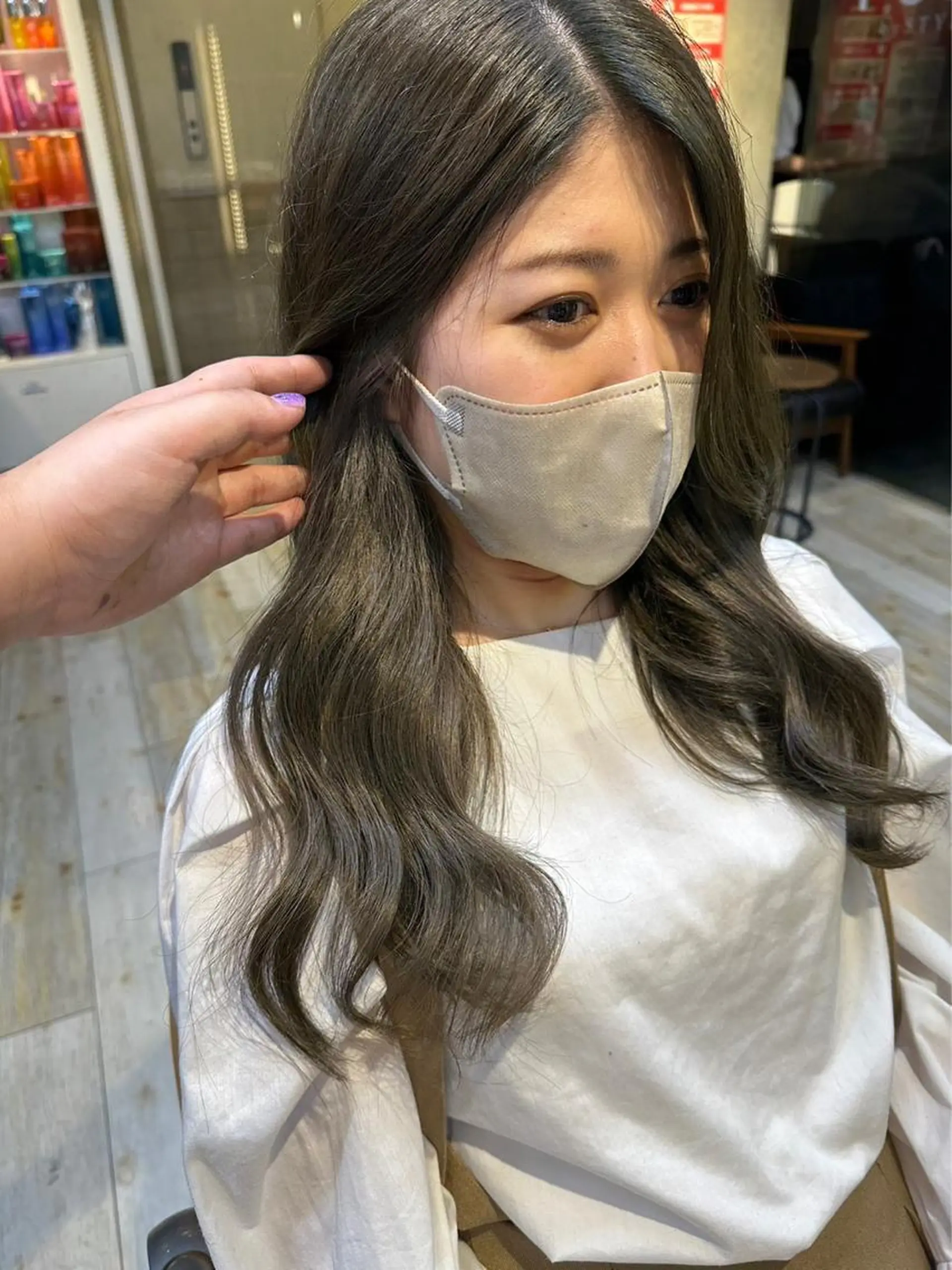 ロング カラー メンズ ベージュカラー 透明感カラー オリーブベージュ ヘアカラー トリートメント ヘッドスパ メンズ指名NO.1/ マッシュ/パーマのヘアスタイル