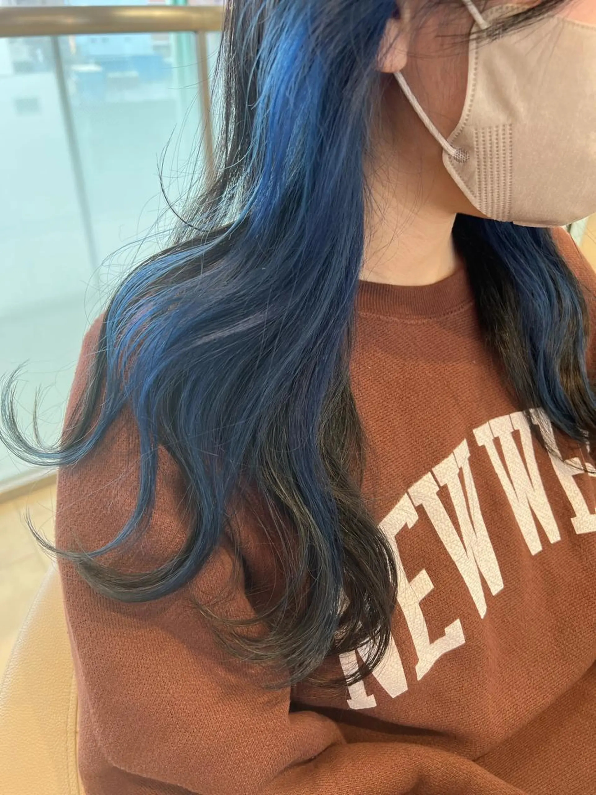 ロング カラー ブリーチ 似合わせ.ﾍｱｾｯﾄ 得意🌹井上美沙のヘアスタイル