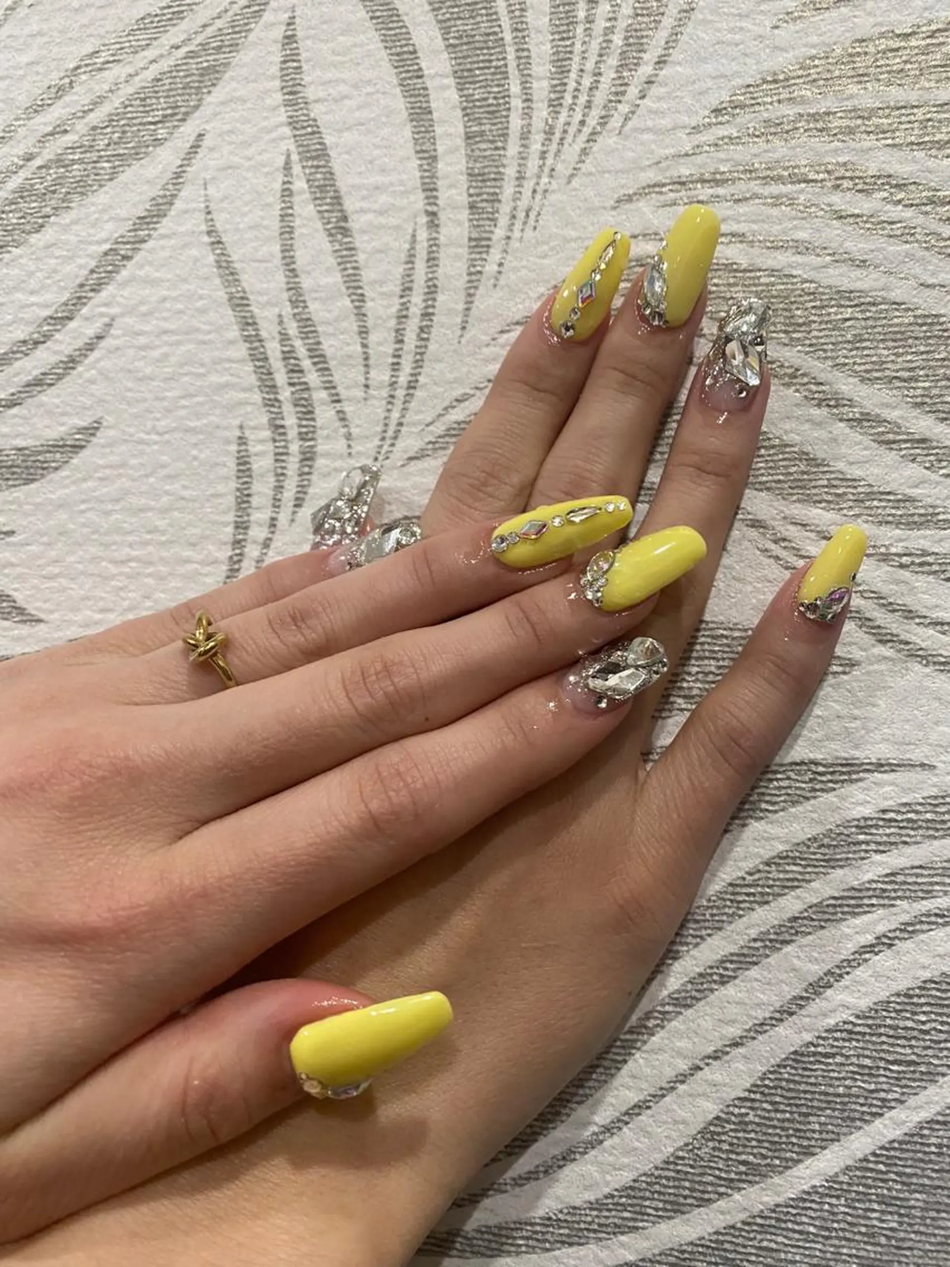 ネイル ロングネイル ハンドネイル NAIL Salon IP所属・長谷川 奈緒美のネイルデザイン