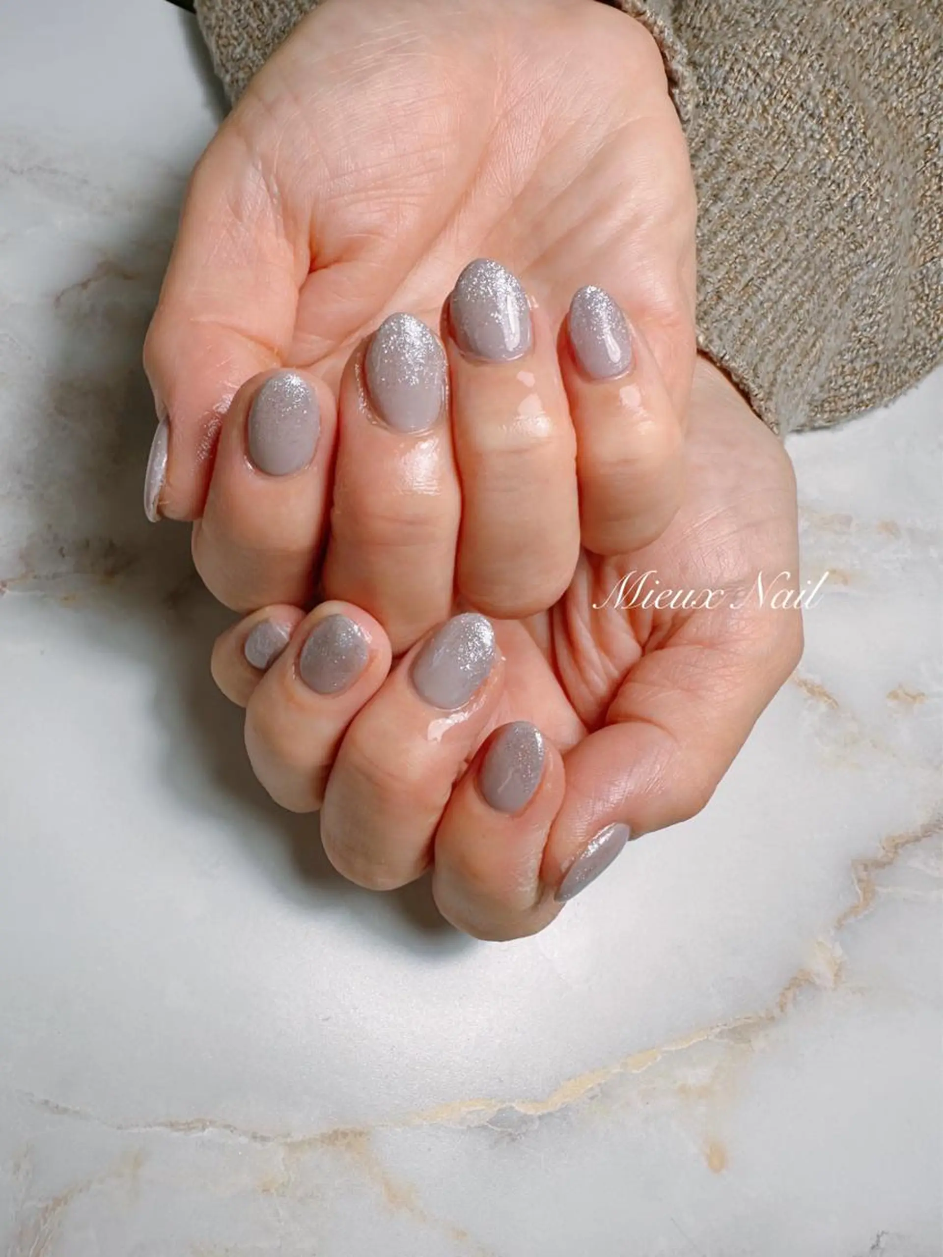 ネイル ラメ(グリッター) オフィスネイル ワンカラーネイル シンプルネイル 冬ネイル ハンドネイル 市川 麻衣子のネイルデザイン