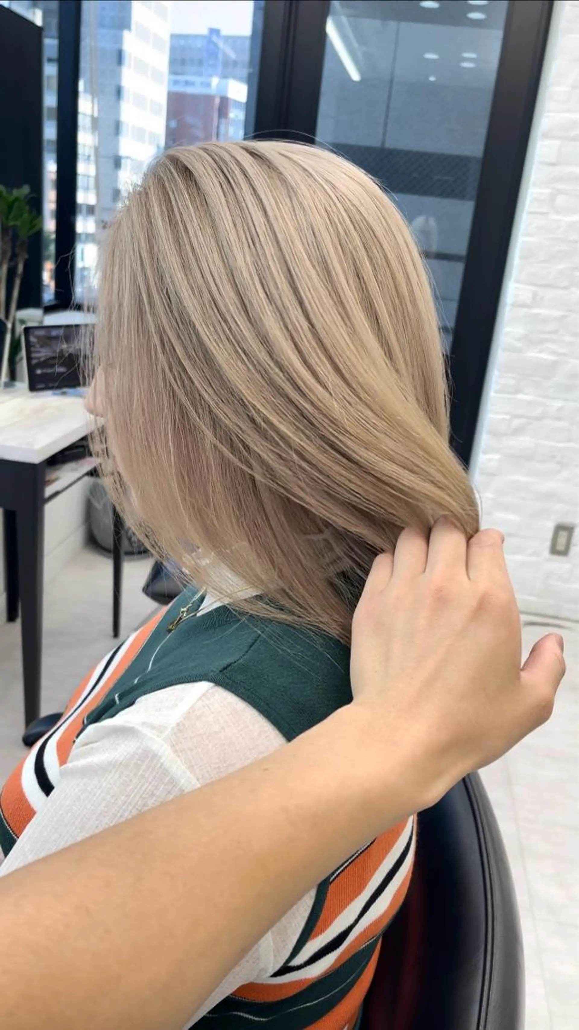 ロング カラー 高島大登/顔周り /レイヤーカットのヘアスタイル