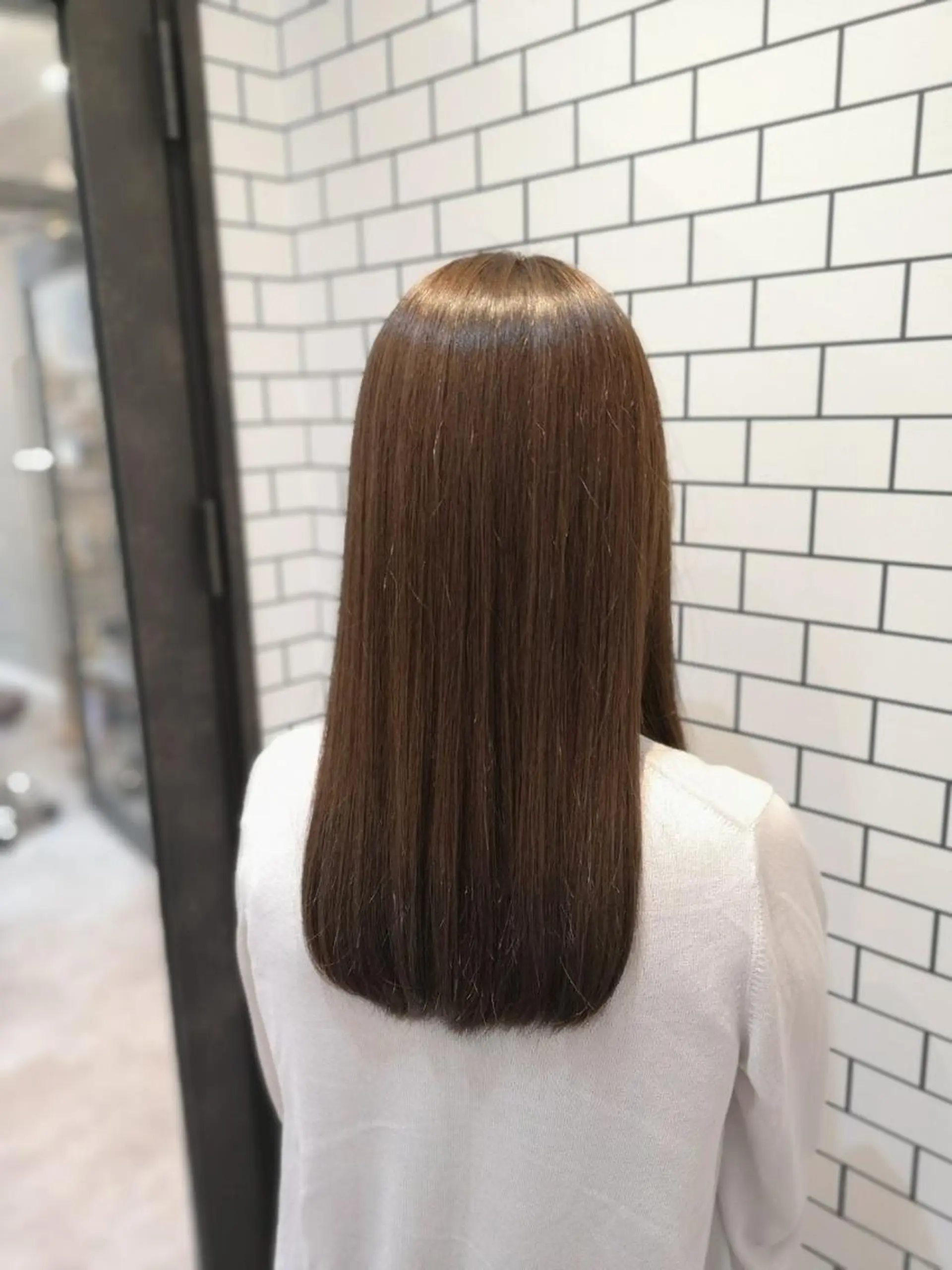 カラー アディクシーカラー アッシュ バレイヤージュ ベージュカラー ブリーチ newi 川崎店のヘアスタイル