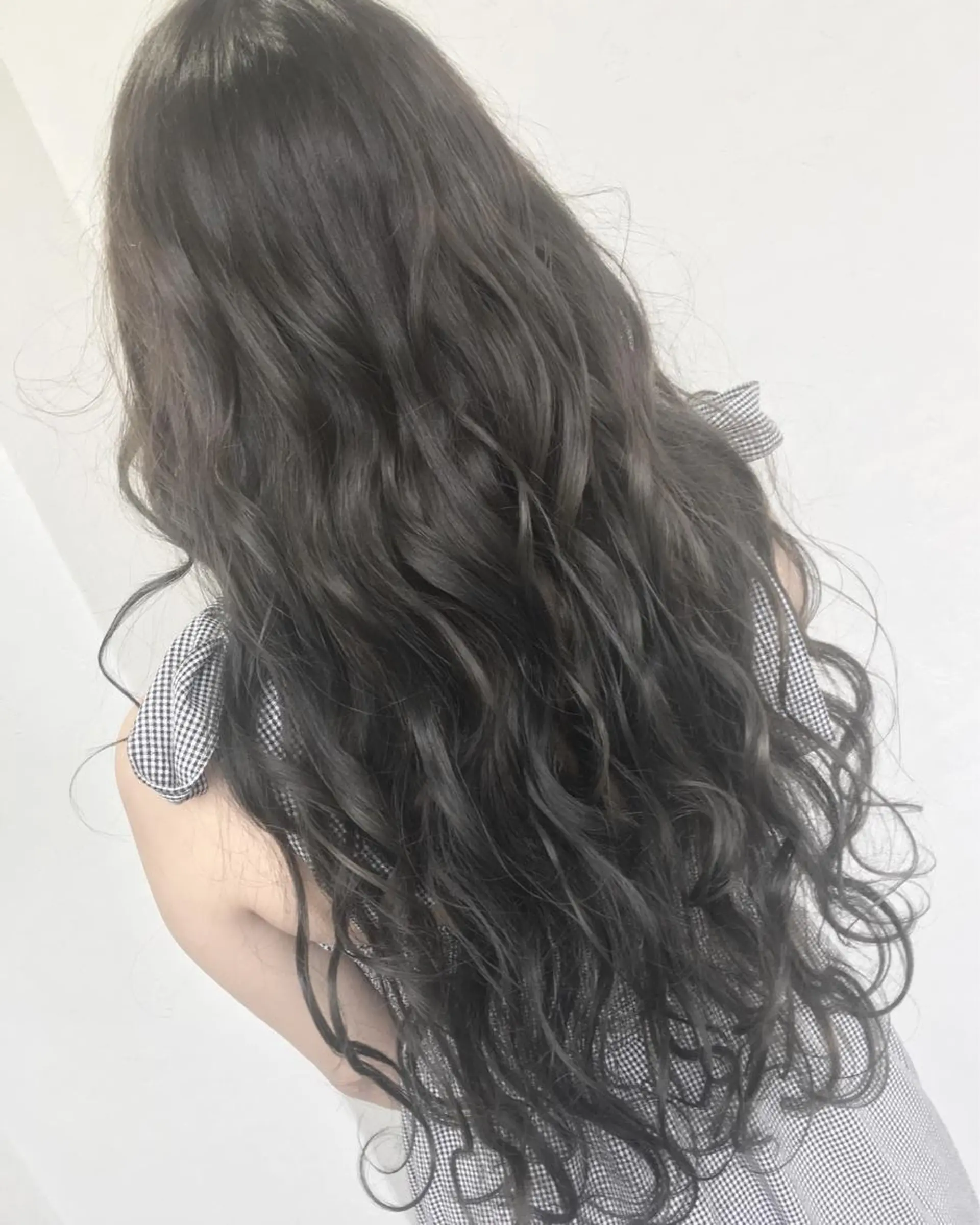 ロング カラー ブリーチ毛縮毛矯正 👑山口のヘアスタイル