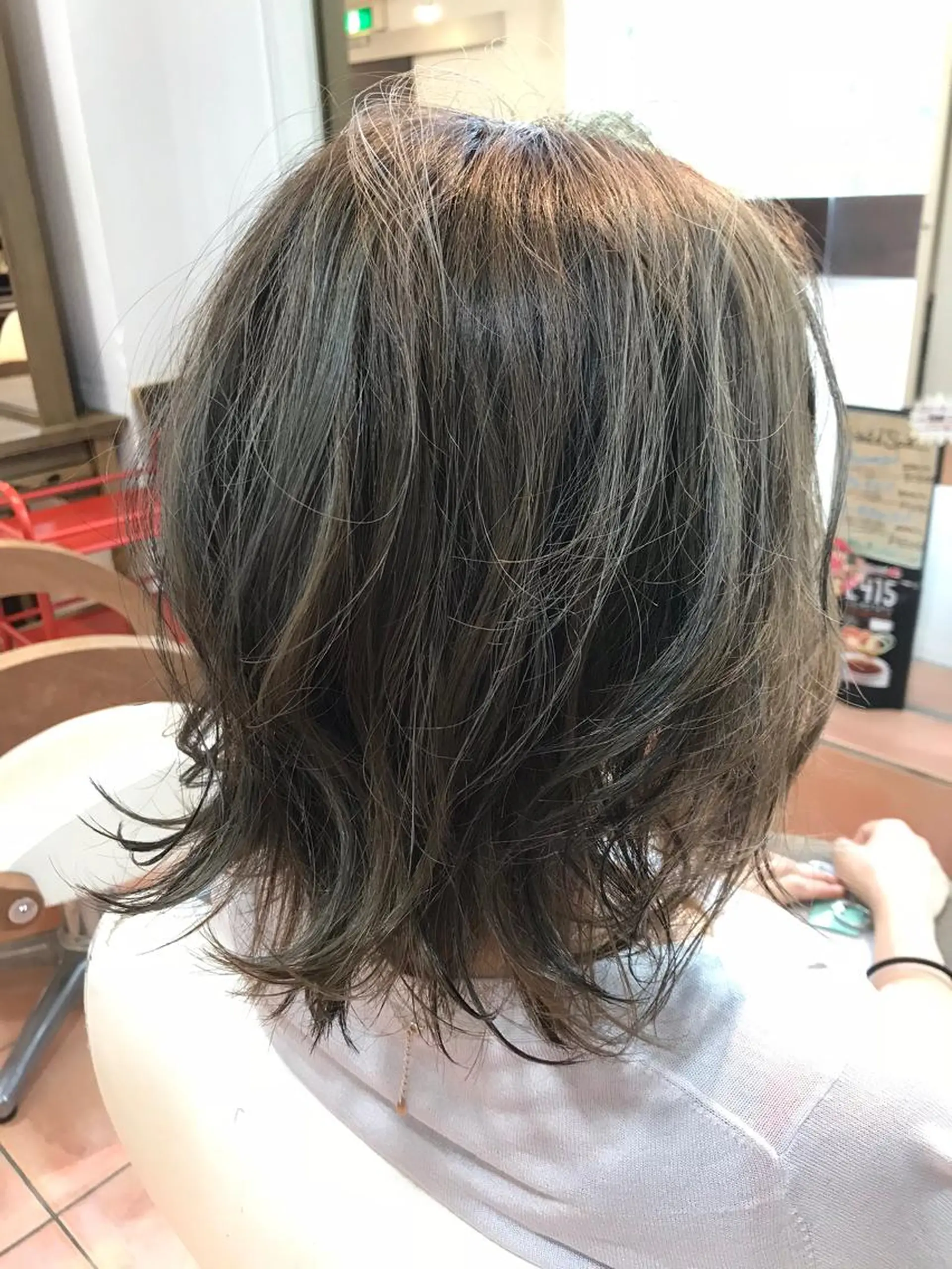 ミディアム アッシュ アッシュグレー 💙あかみね 💙（mine）のヘアスタイル