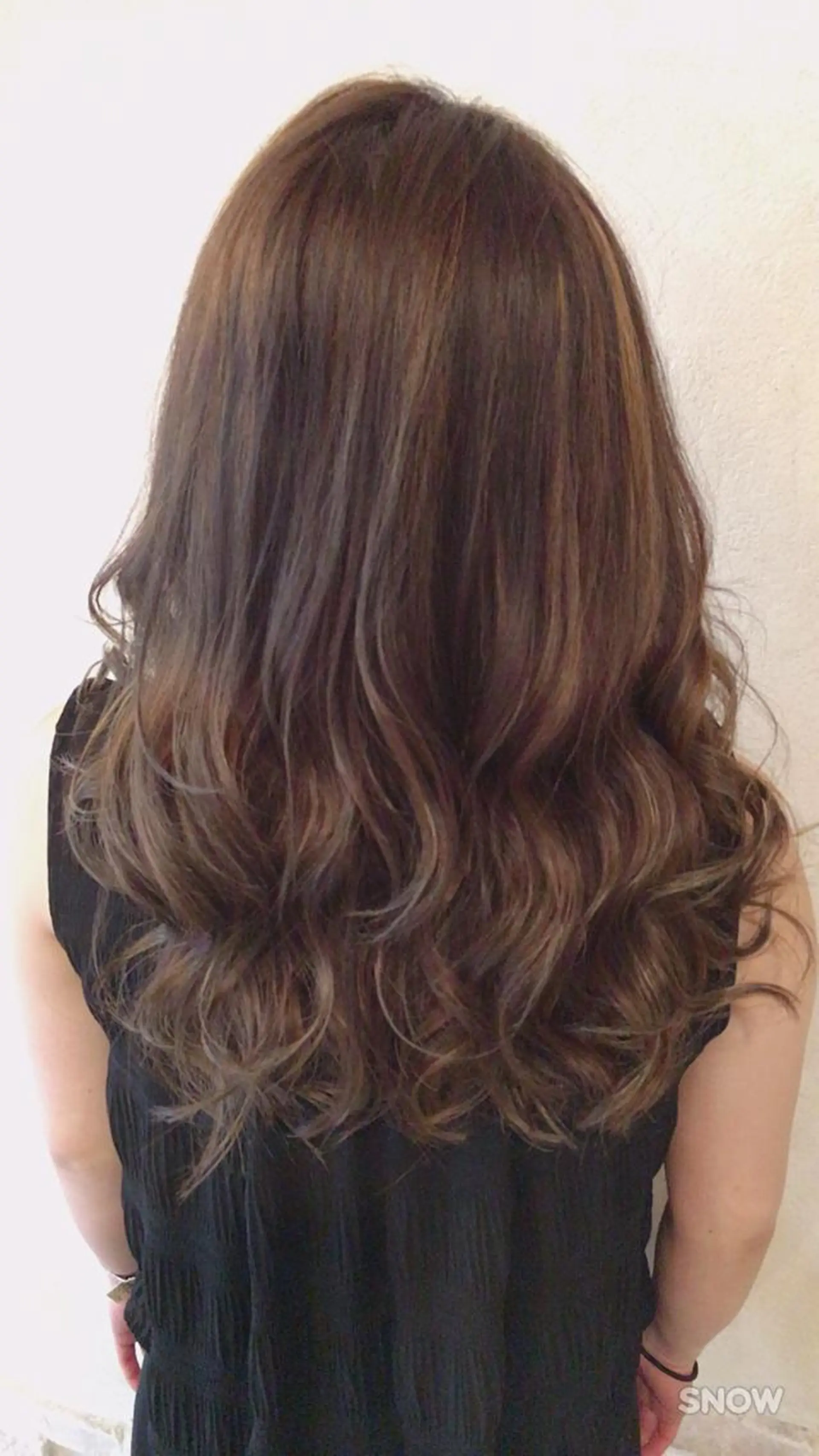 セミロング MAAT所属 AKANEのヘアスタイル