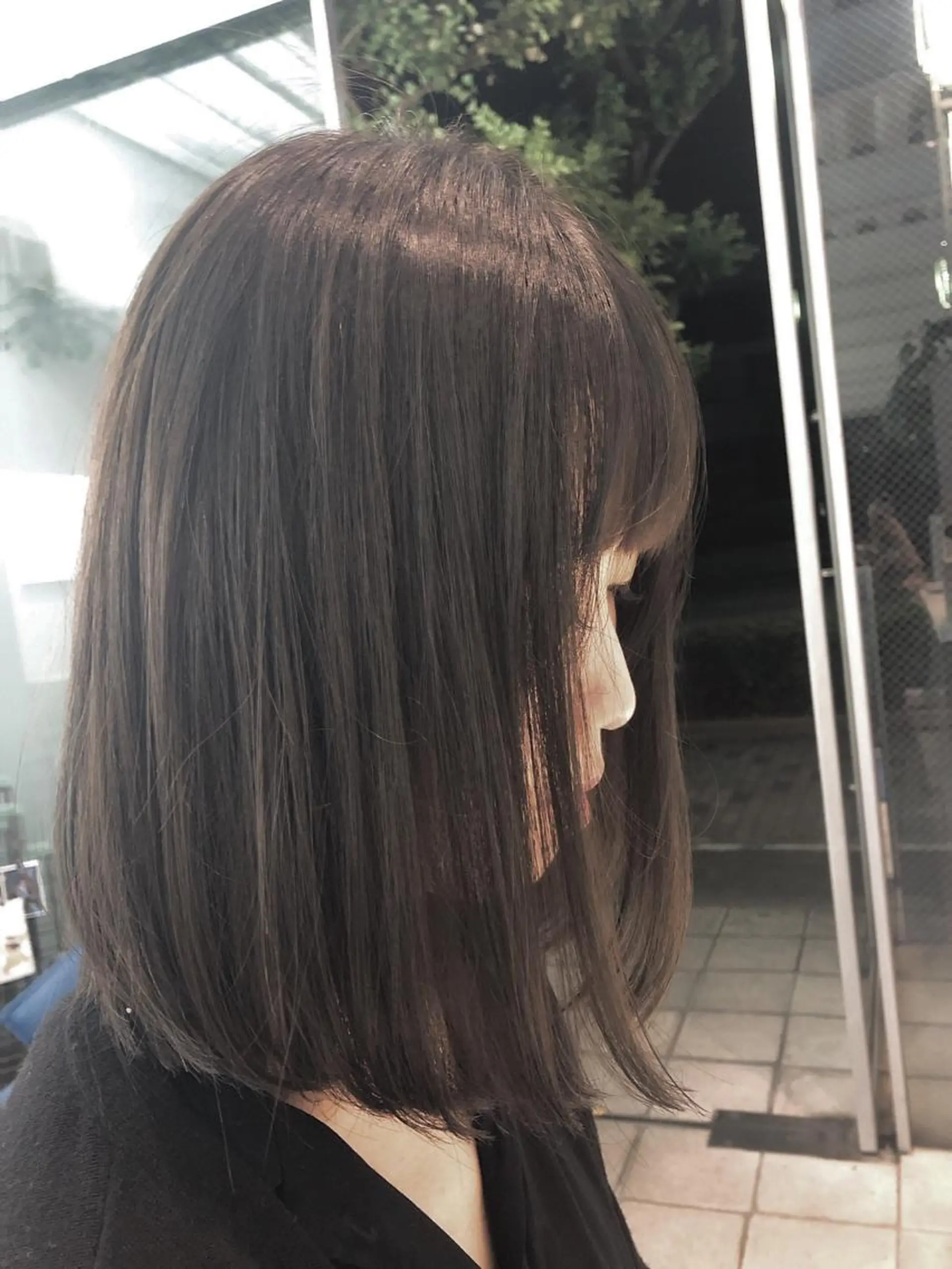 ミディアム カット ヘアカラー トリートメント 本山　くせ毛のカット 尾島光季のヘアスタイル