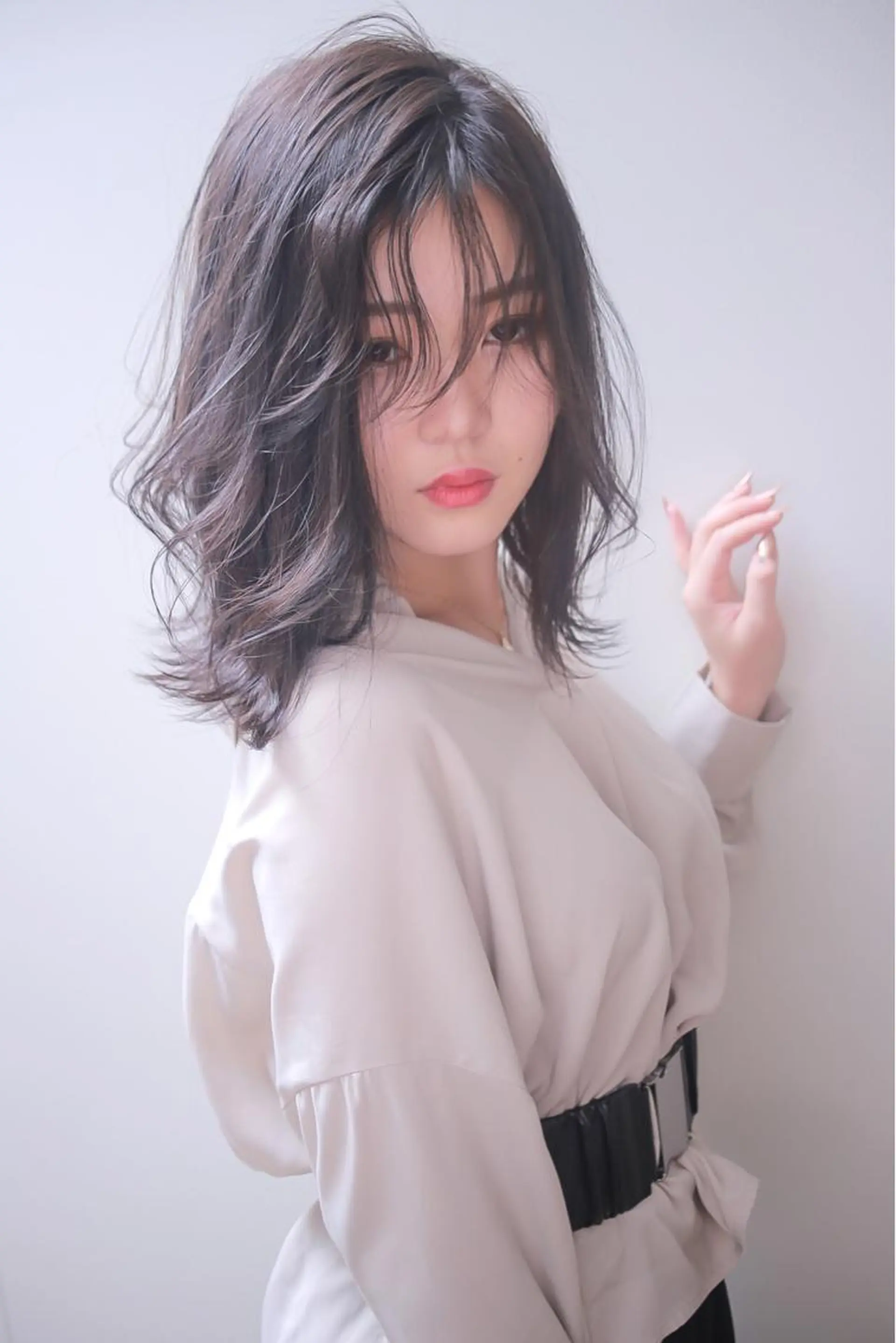 ミディアム カラー 伊藤 裕貴のヘアスタイル