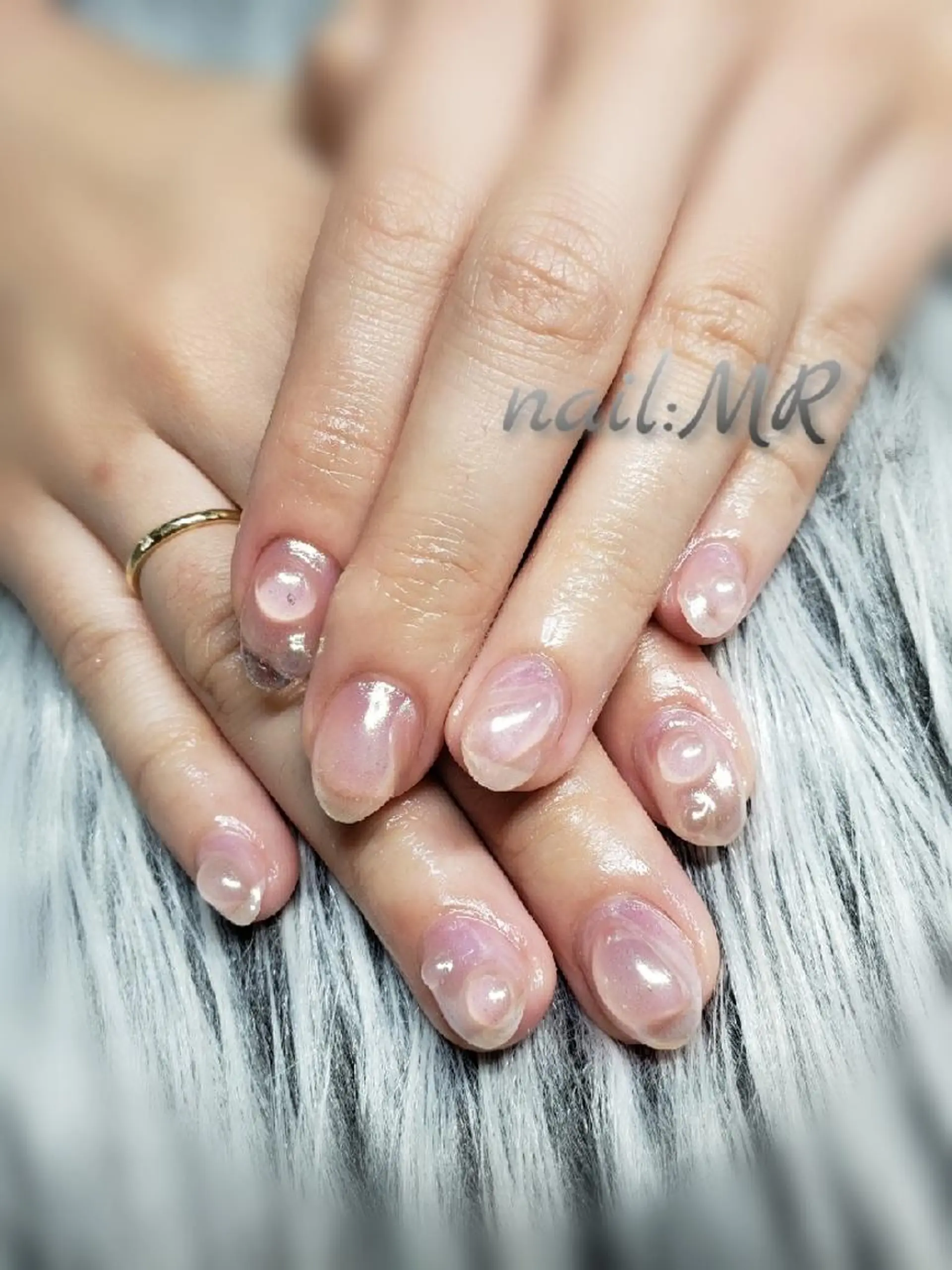 ネイル オーロラネイル ミラーネイル ぷっくりネイル ハンドネイル Nail salon Coco所属・Nail salon Coco【溝の口駅】のネイルデザイン